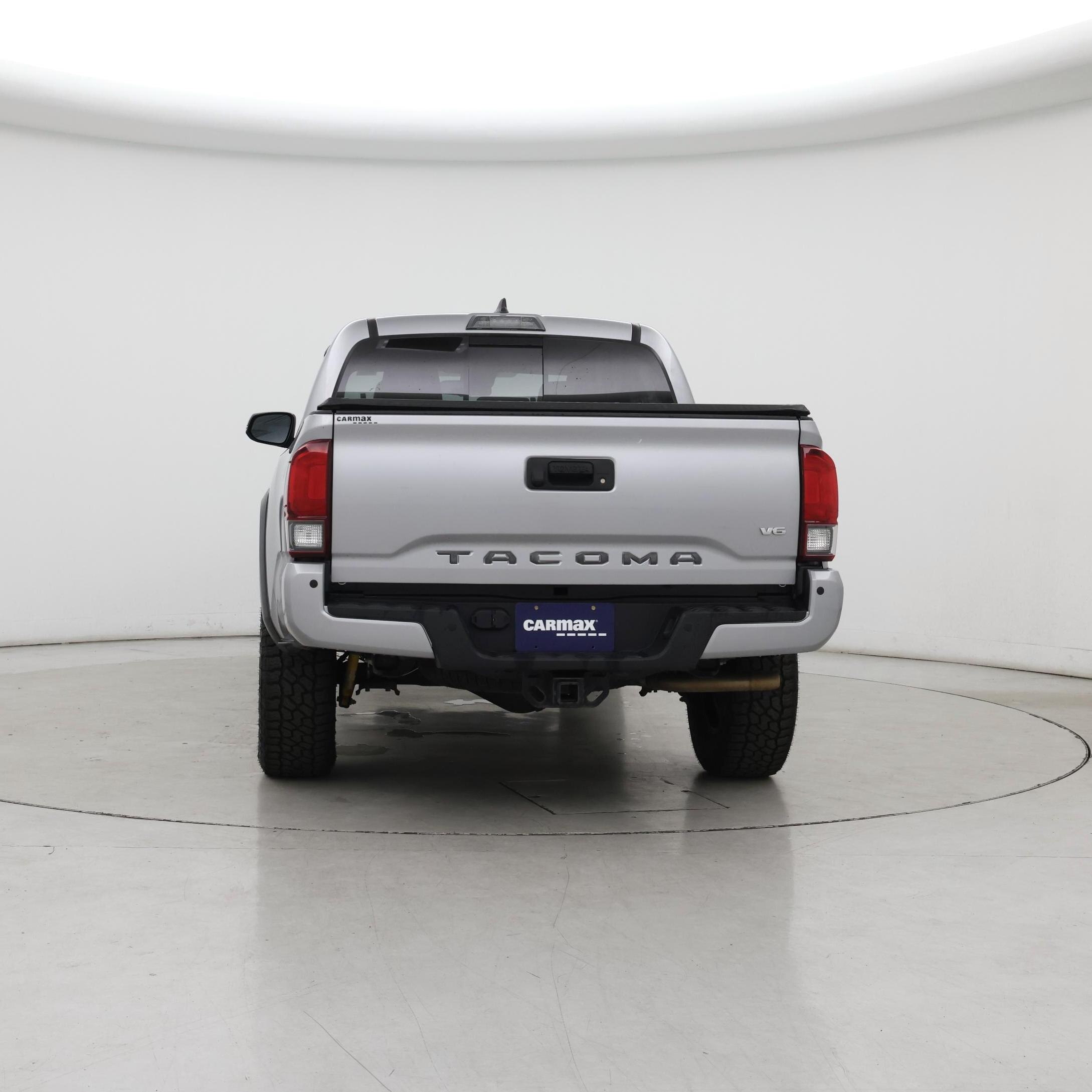Thumbnail: 2019 Toyota Tacoma - 6