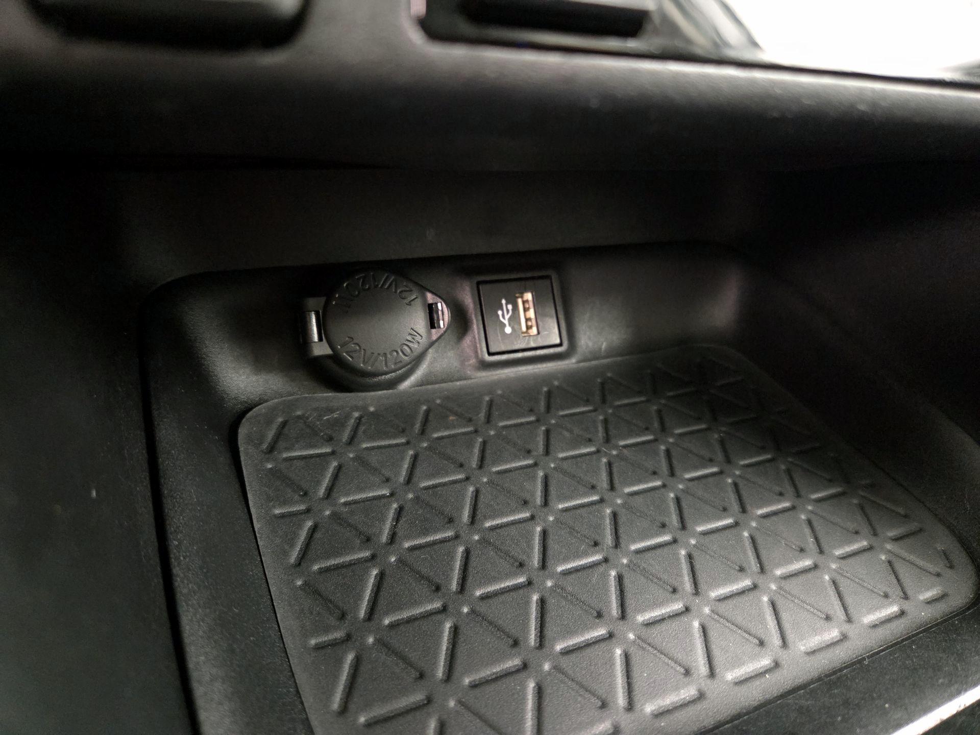 Thumbnail: 2024 Toyota RAV4 - 18