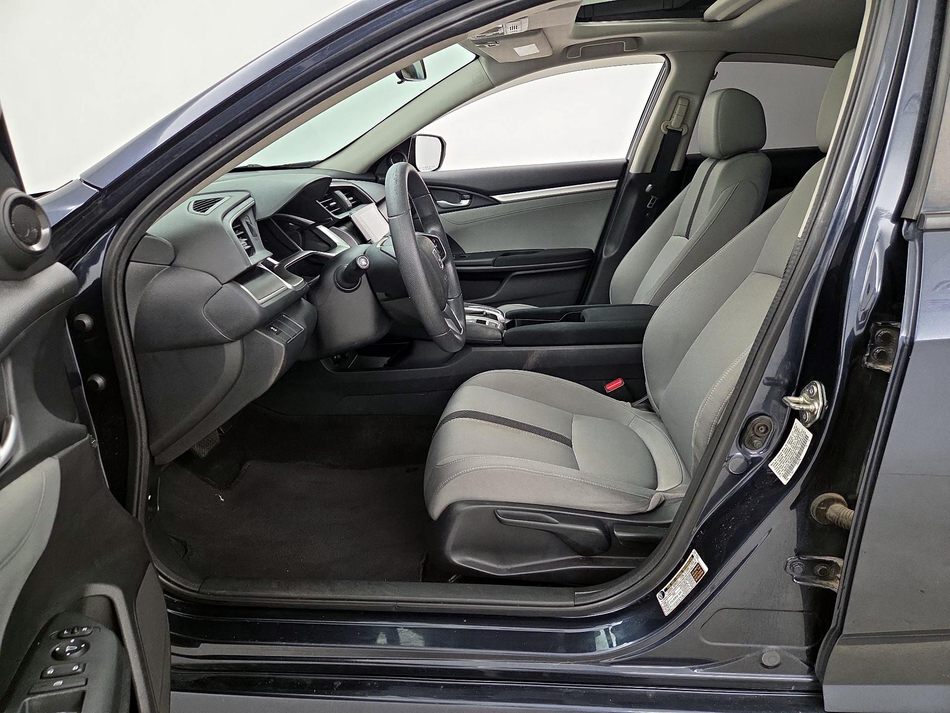Thumbnail: 2016 Honda Civic - 11