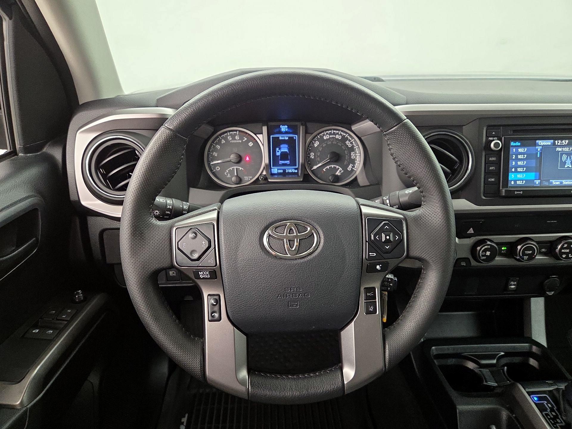 Thumbnail: 2019 Toyota Tacoma - 10