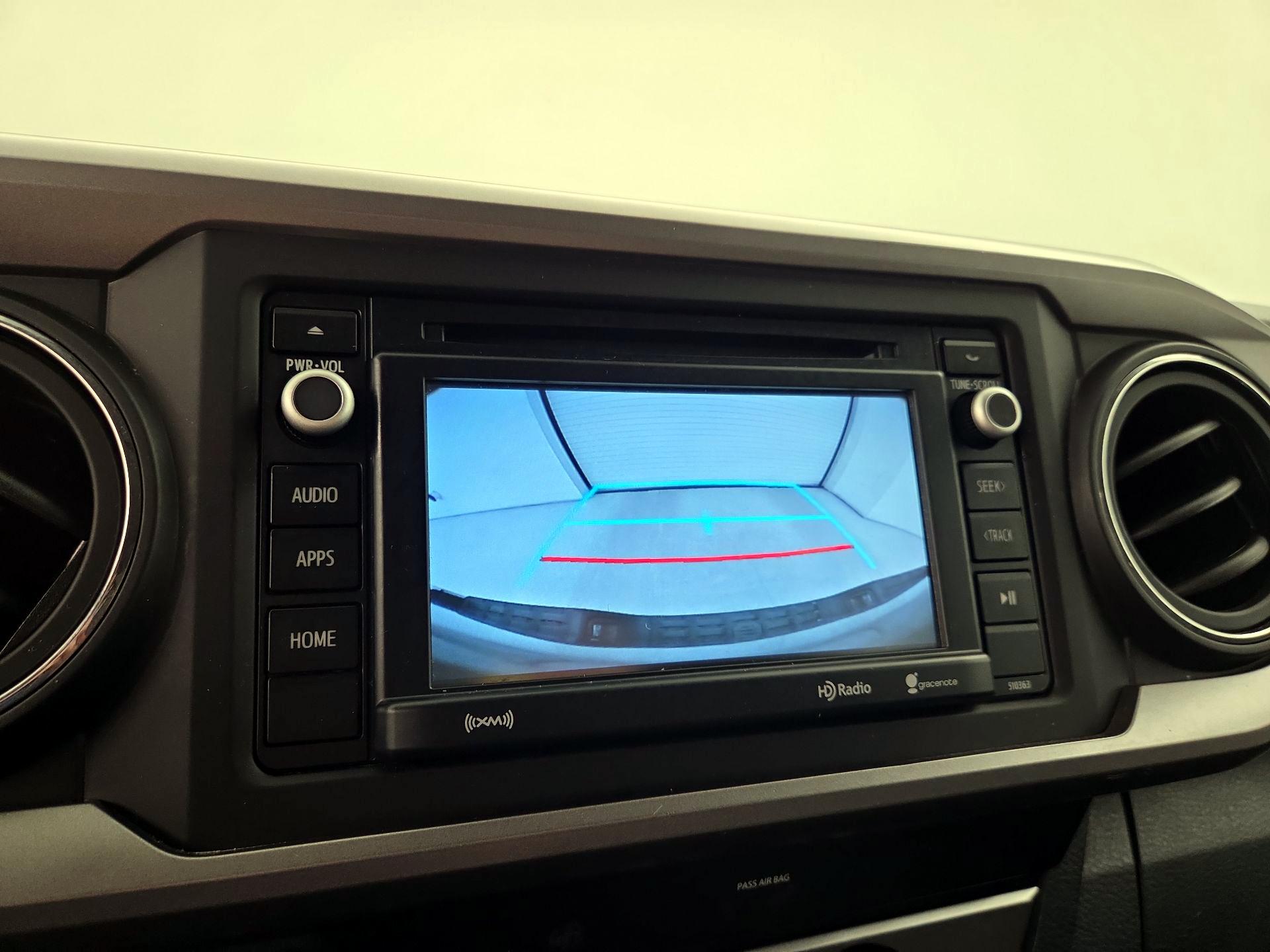 Thumbnail: 2019 Toyota Tacoma - 14