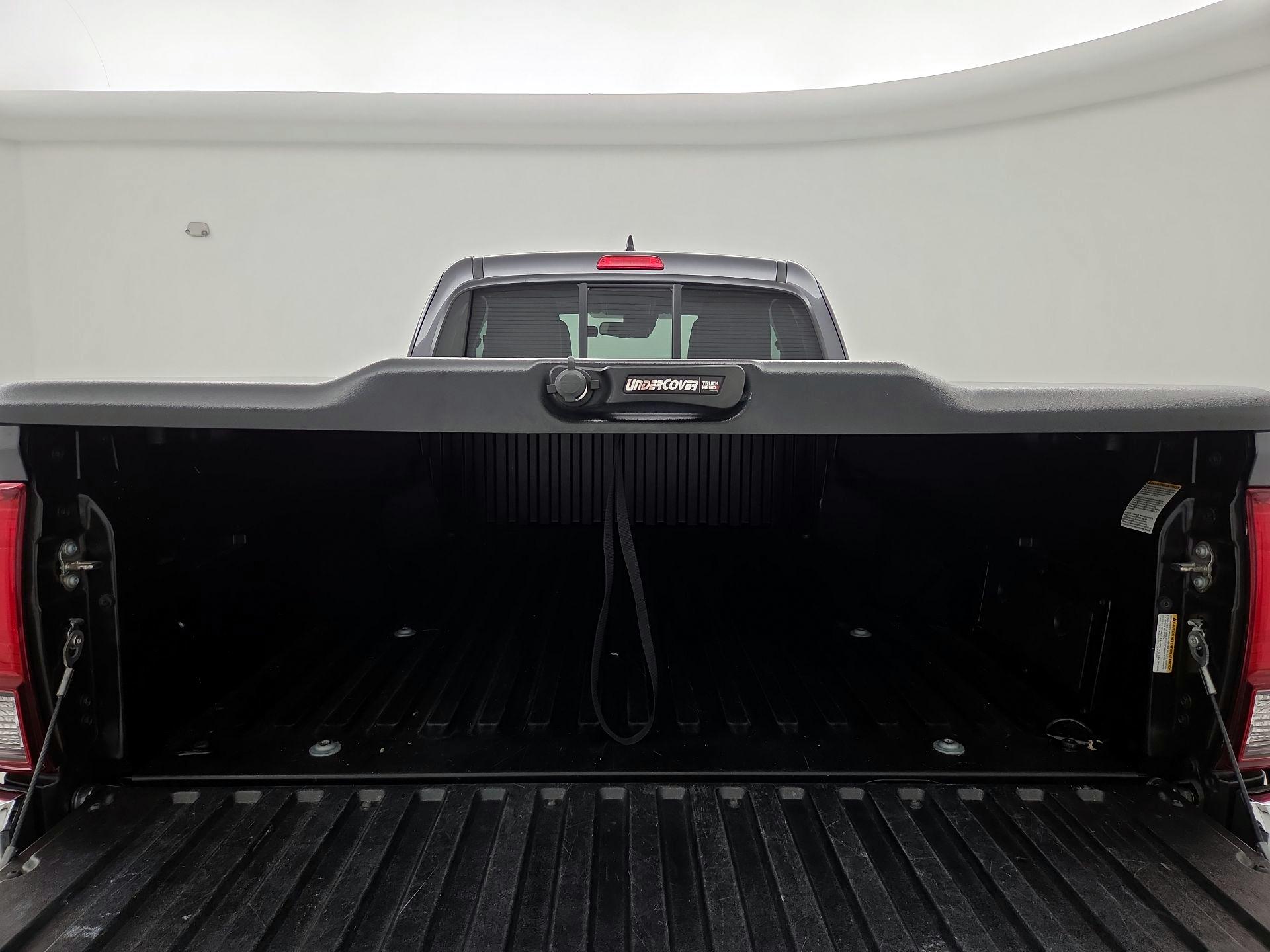 Thumbnail: 2019 Toyota Tacoma - 20