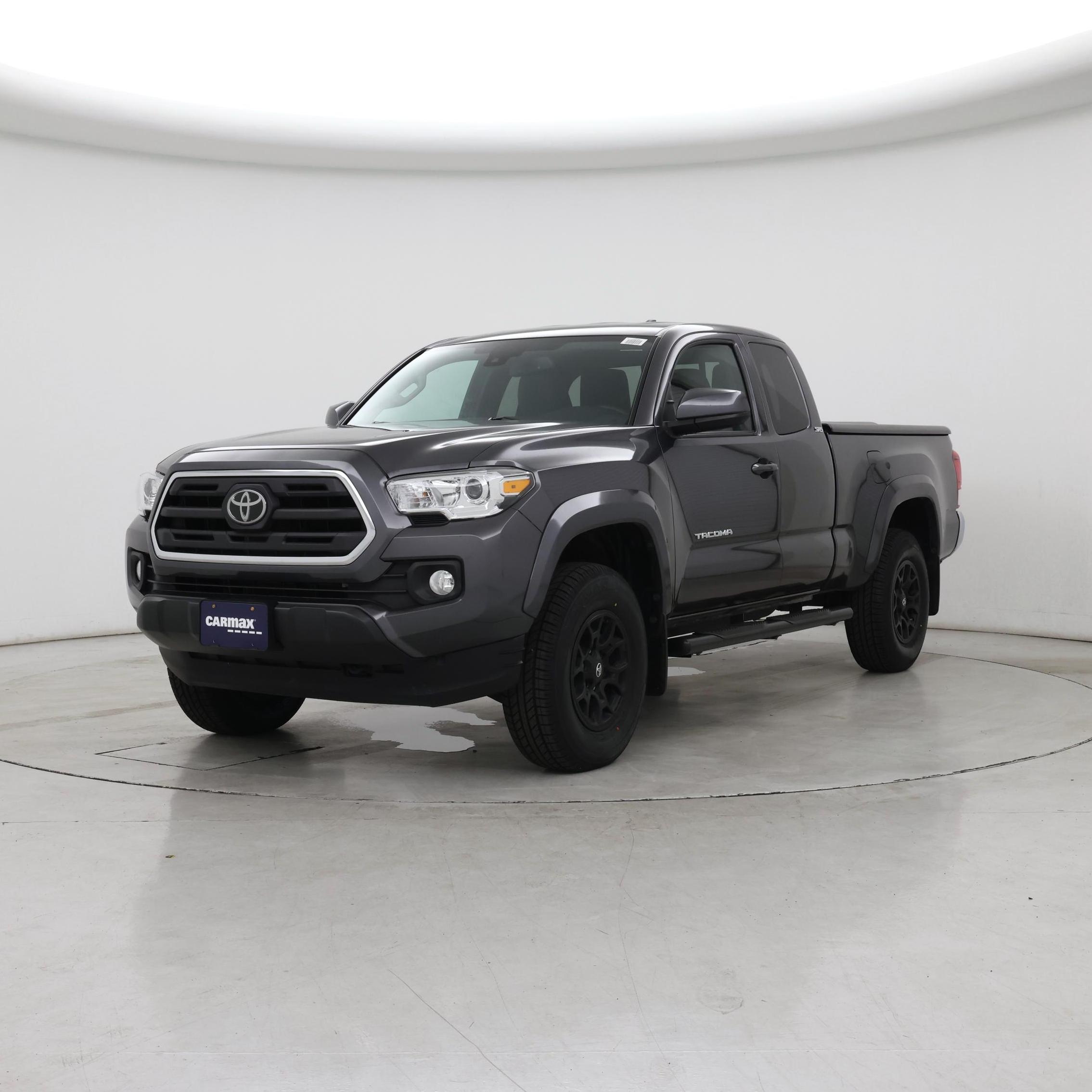 Thumbnail: 2019 Toyota Tacoma - 4