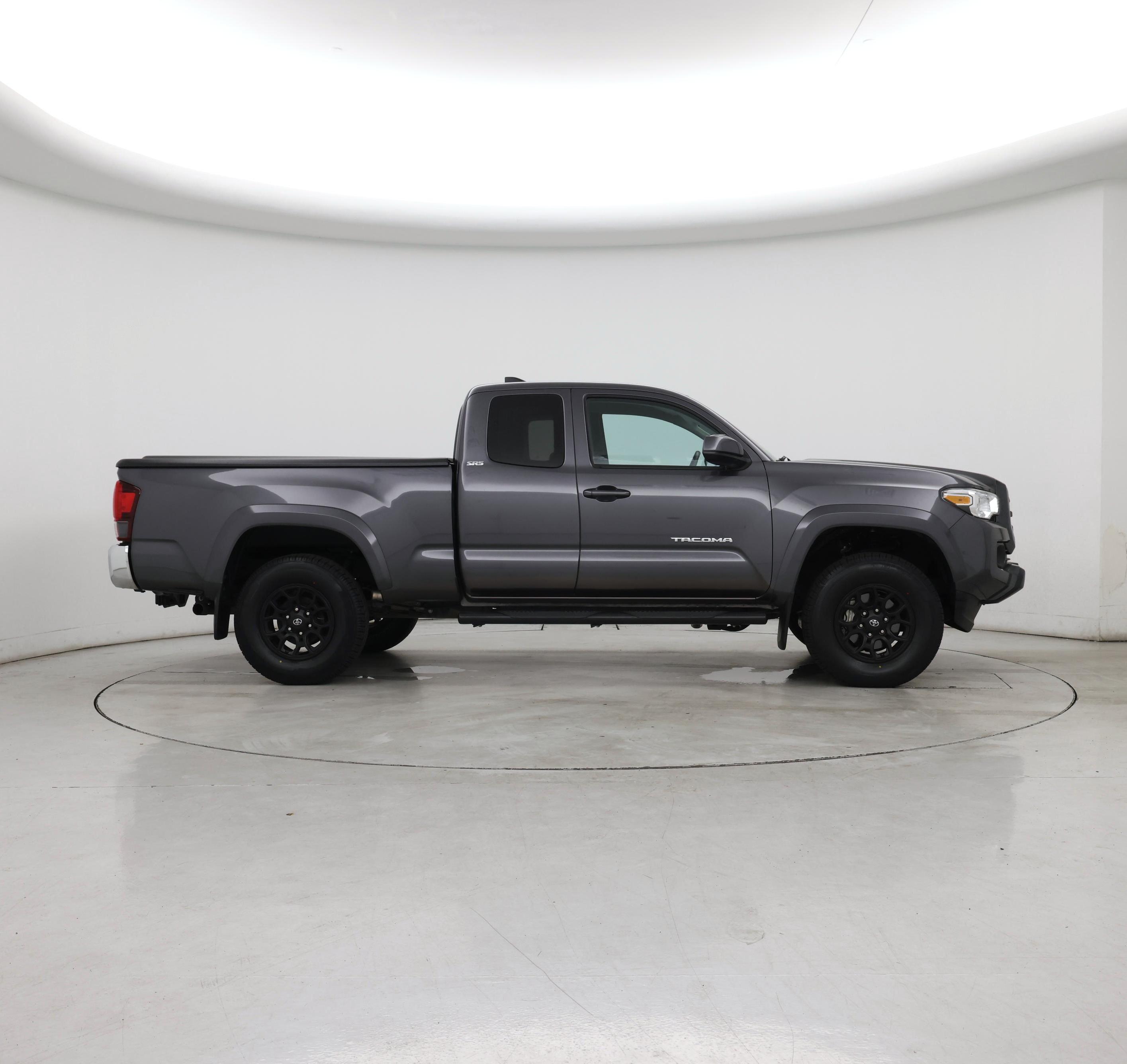 Thumbnail: 2019 Toyota Tacoma - 7
