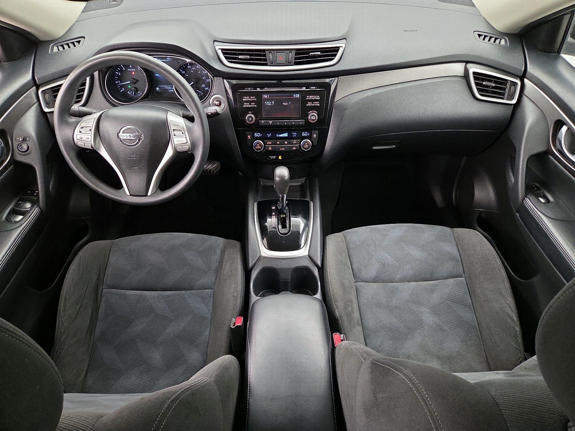 Thumbnail: 2015 Nissan Rogue - 9