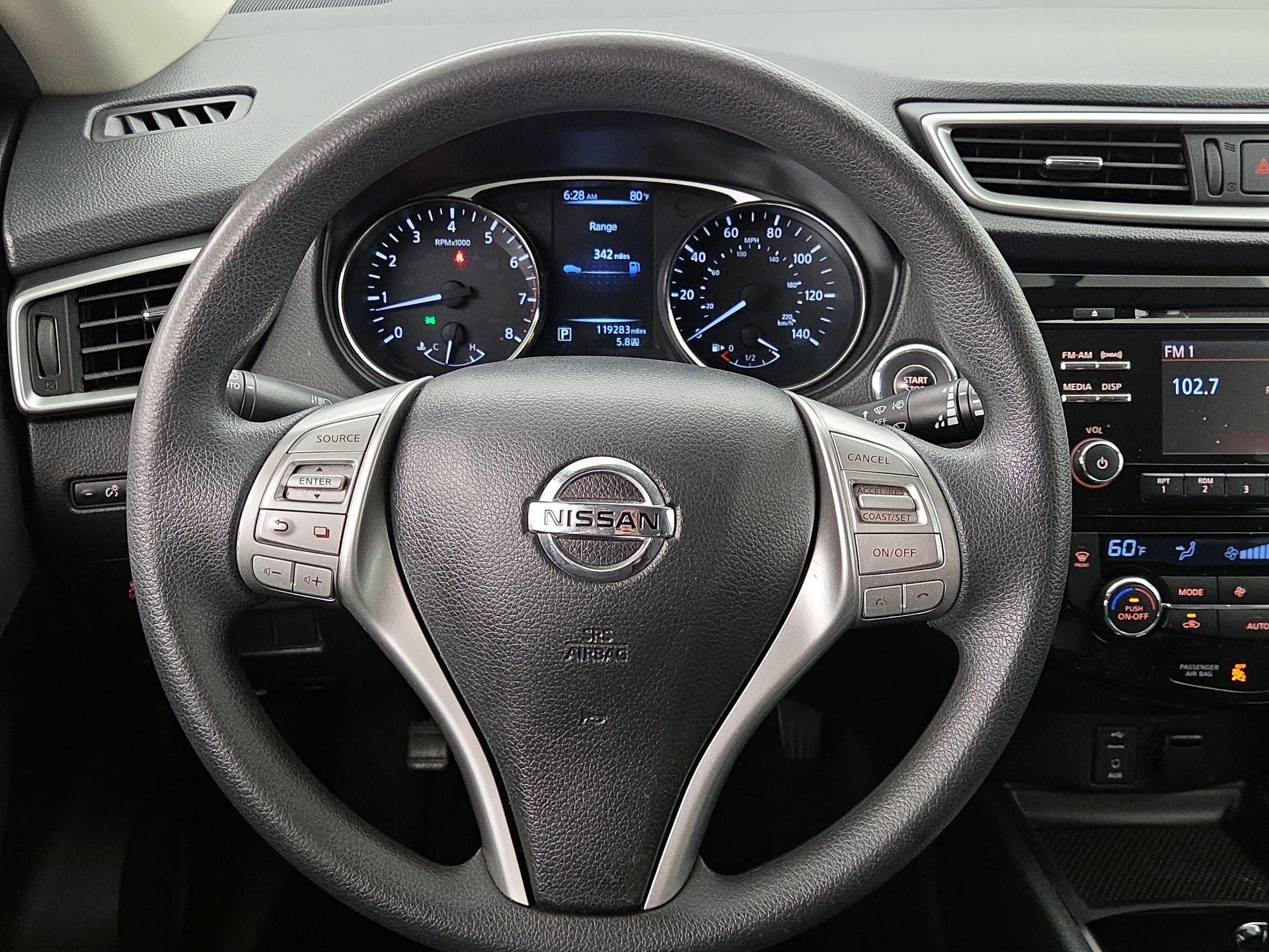 Thumbnail: 2015 Nissan Rogue - 10