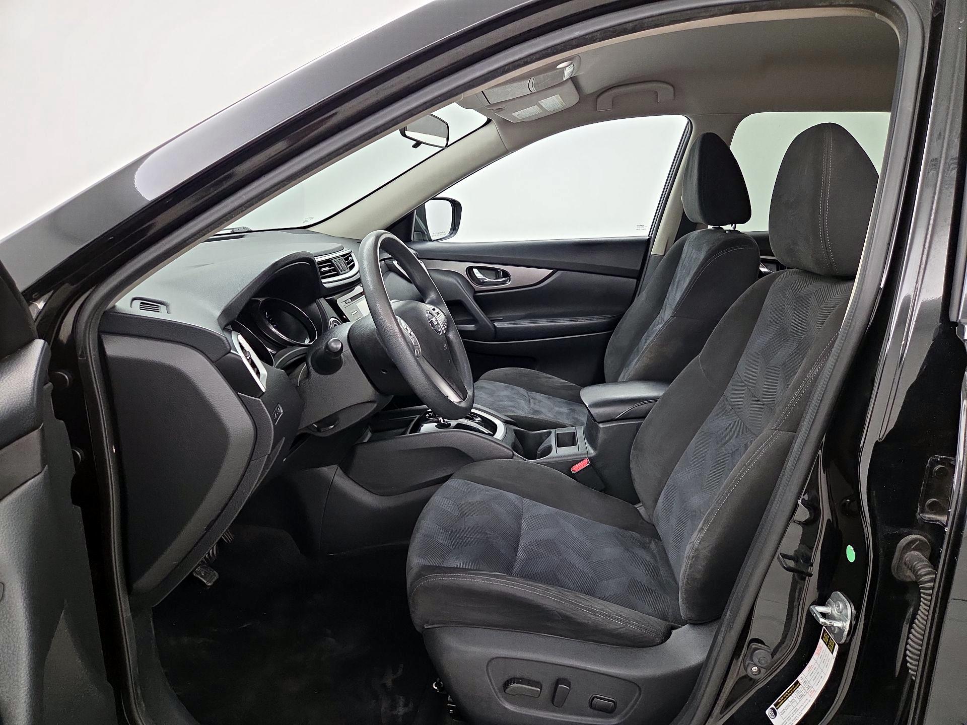 Thumbnail: 2015 Nissan Rogue - 11