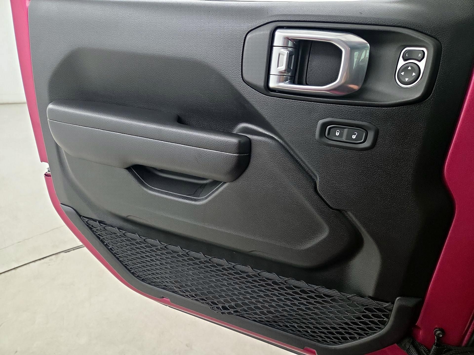 Thumbnail: 2021 Jeep Wrangler - 12
