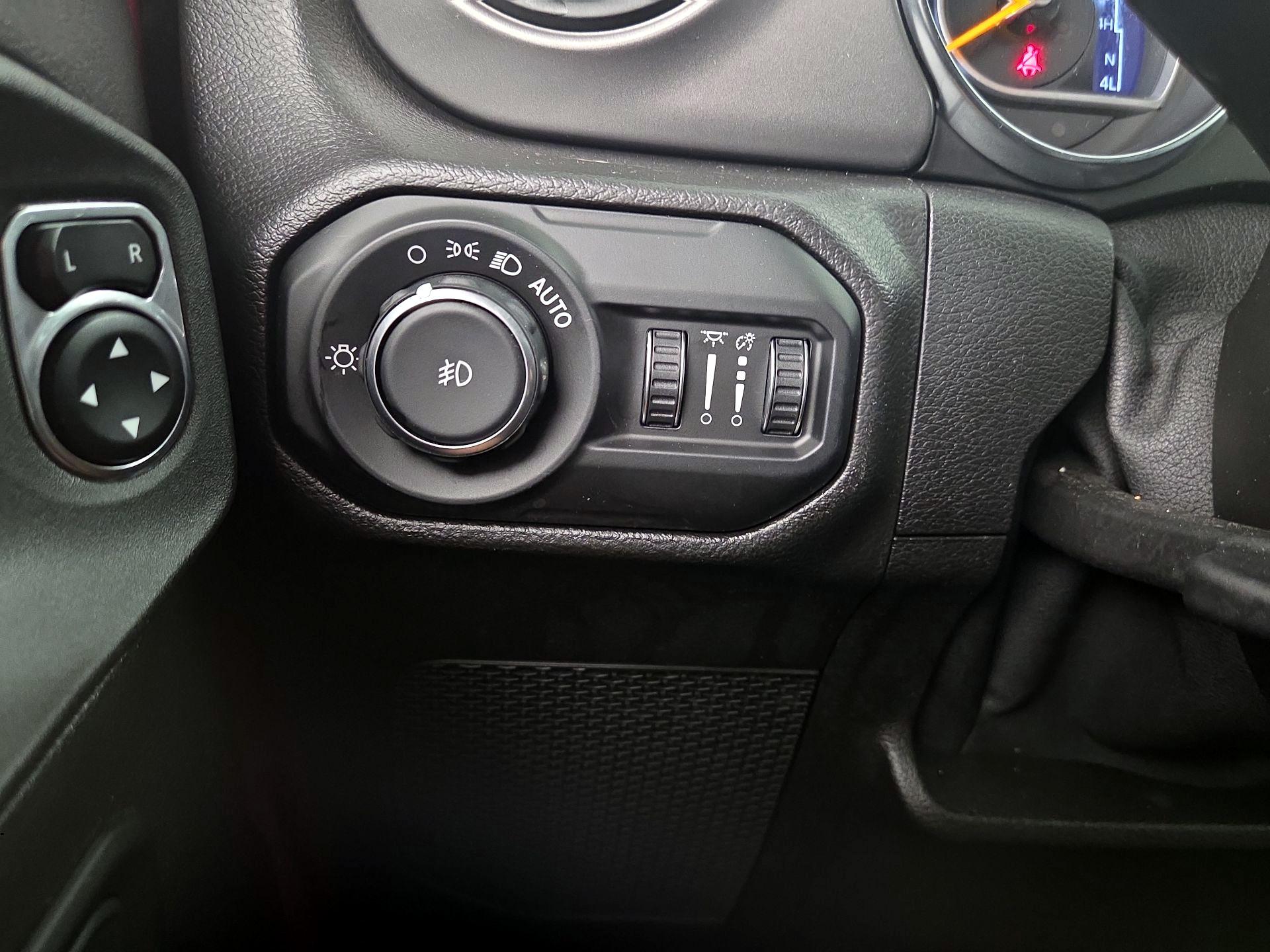 Thumbnail: 2021 Jeep Wrangler - 13