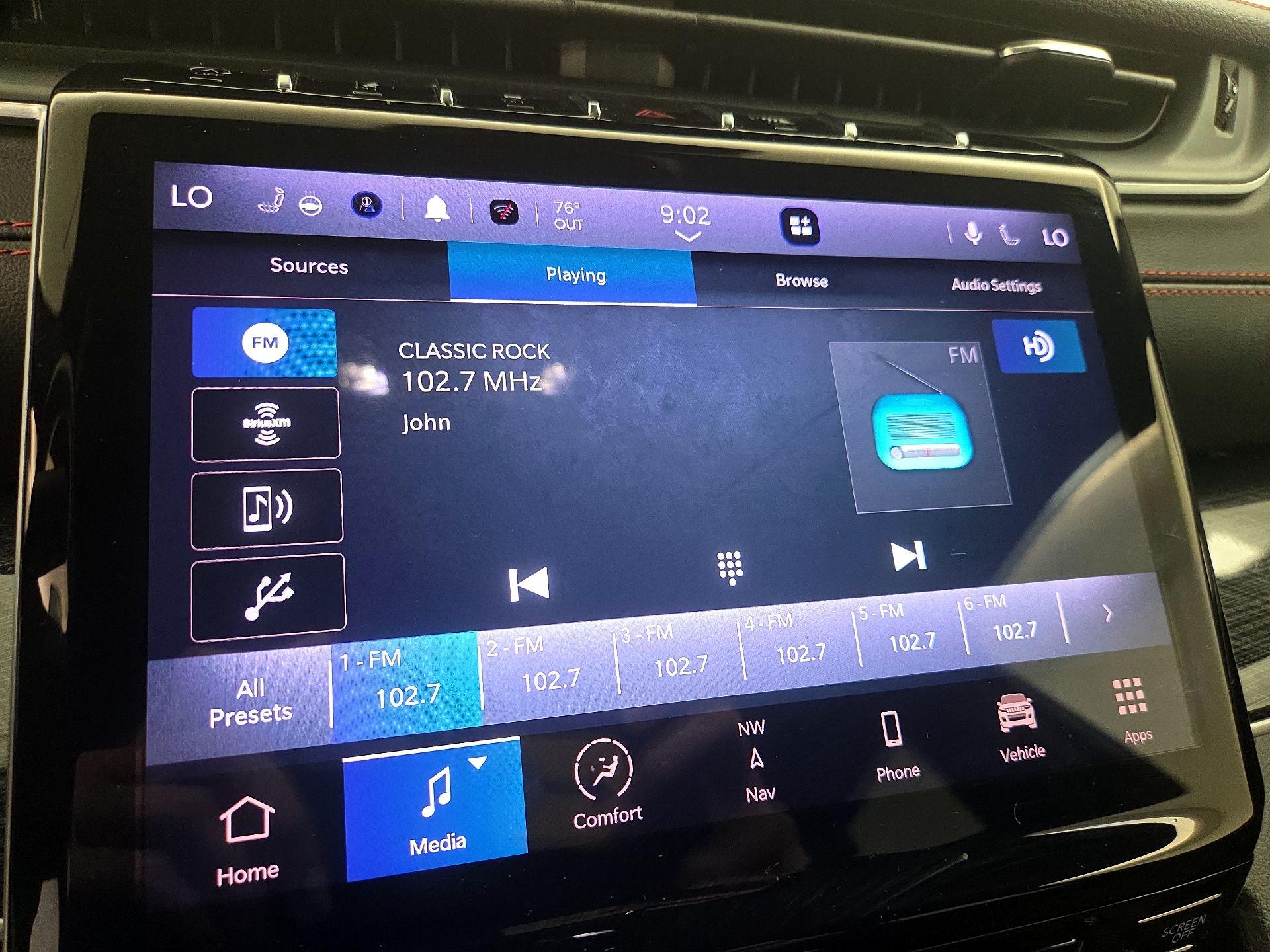 Thumbnail: 2022 Jeep Grand Cherokee - 16