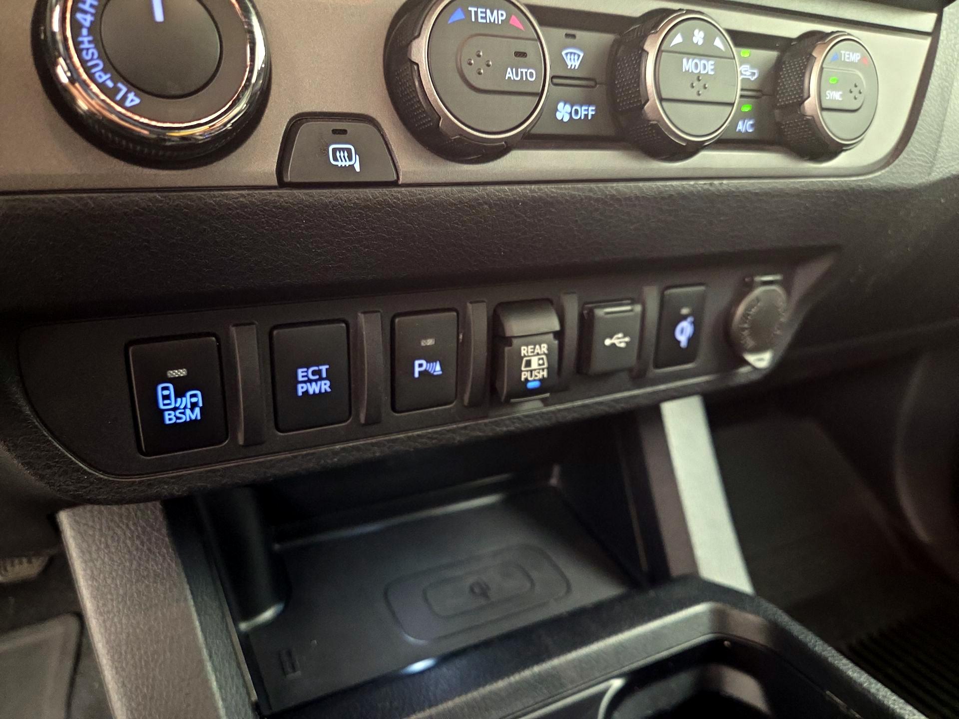 Thumbnail: 2021 Toyota Tacoma - 19