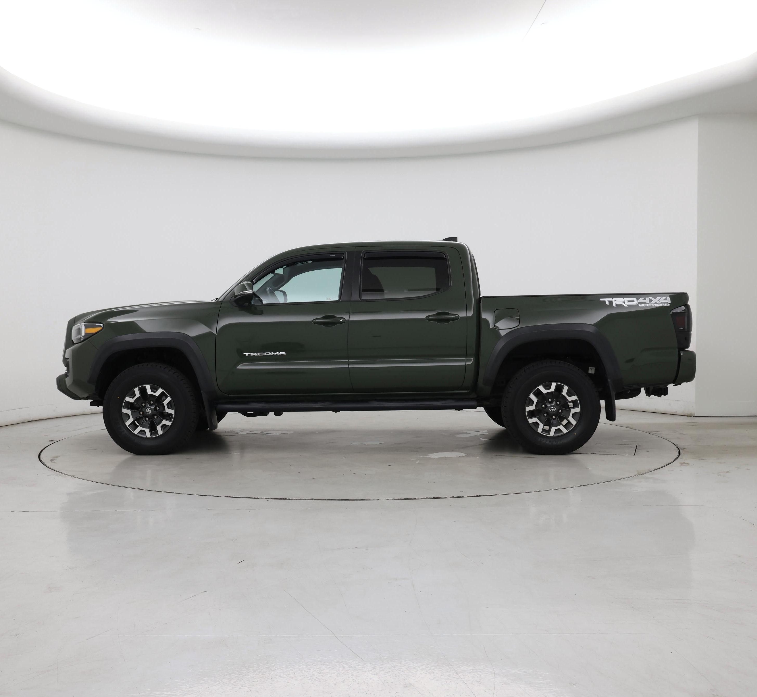 Thumbnail: 2021 Toyota Tacoma - 3