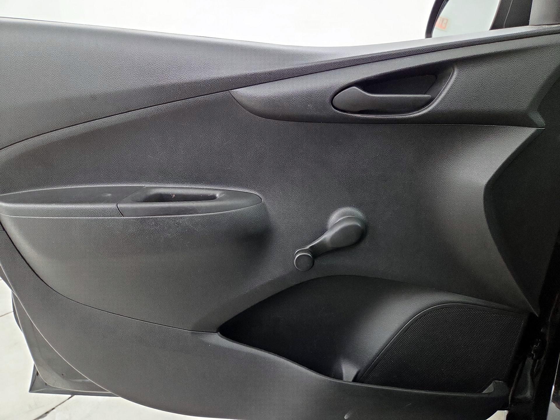 Thumbnail: 2017 Chevrolet Spark - 12