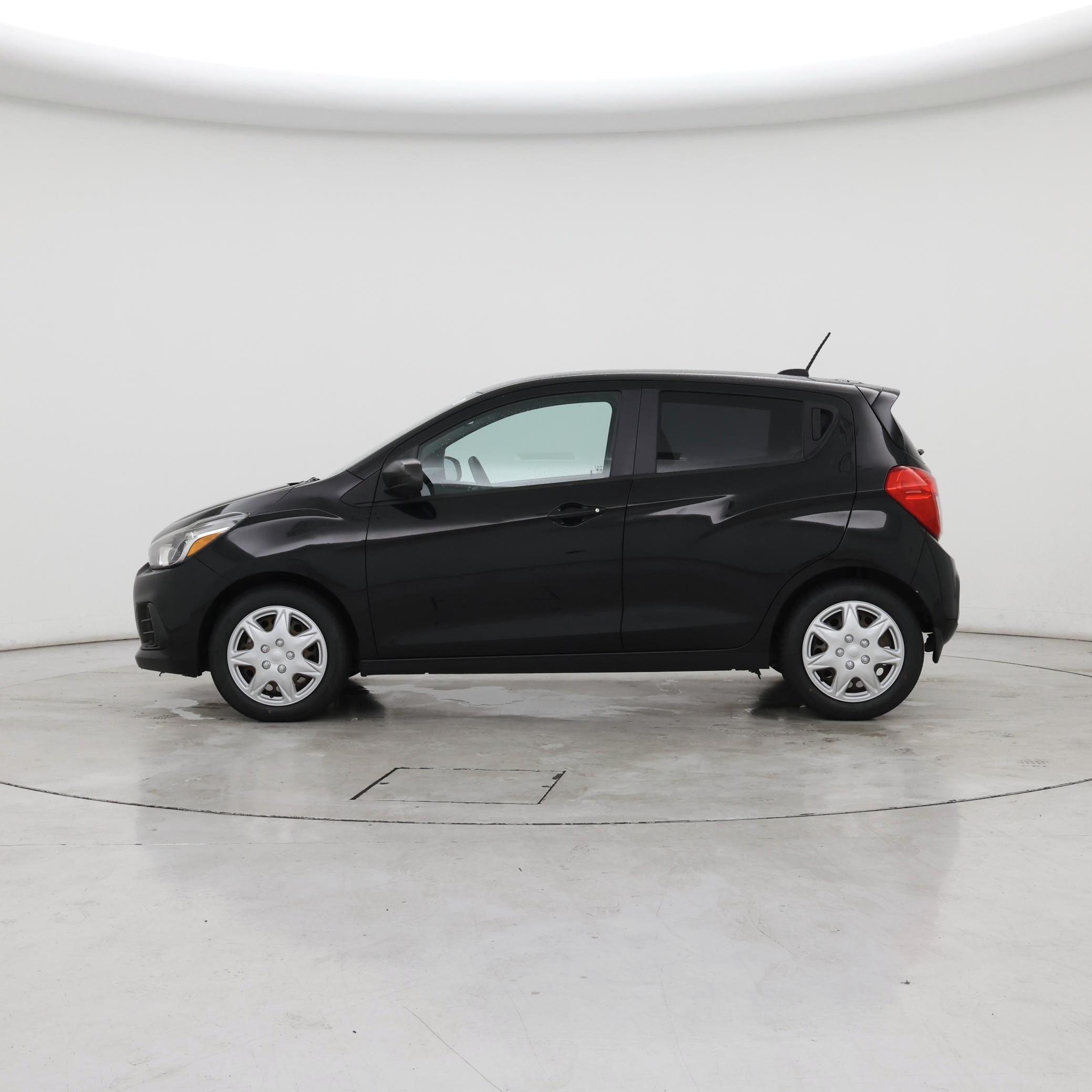 Thumbnail: 2017 Chevrolet Spark - 3