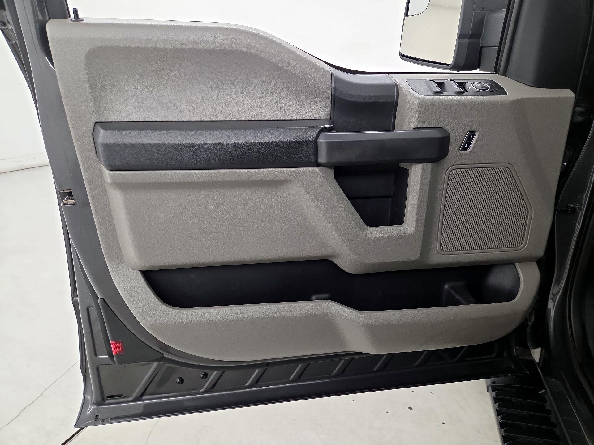 Thumbnail: 2019 Ford F-150 - 12