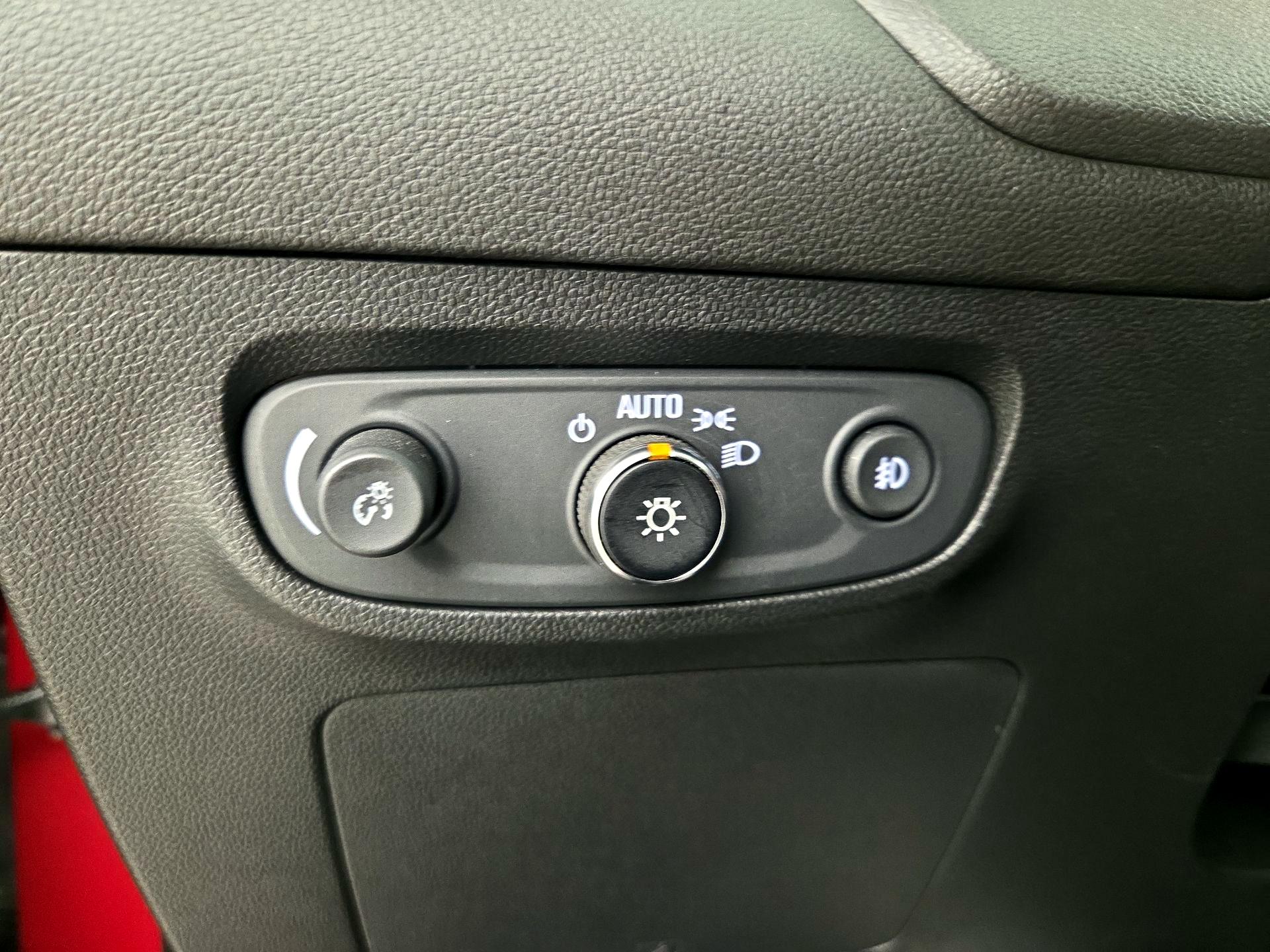 Thumbnail: 2020 Buick Encore GX - 13