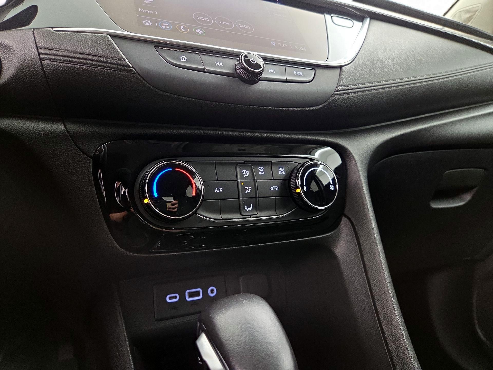 Thumbnail: 2020 Buick Encore GX - 16