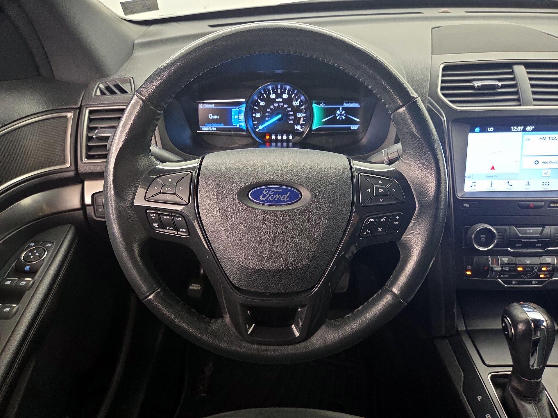 Thumbnail: 2019 Ford Explorer - 10