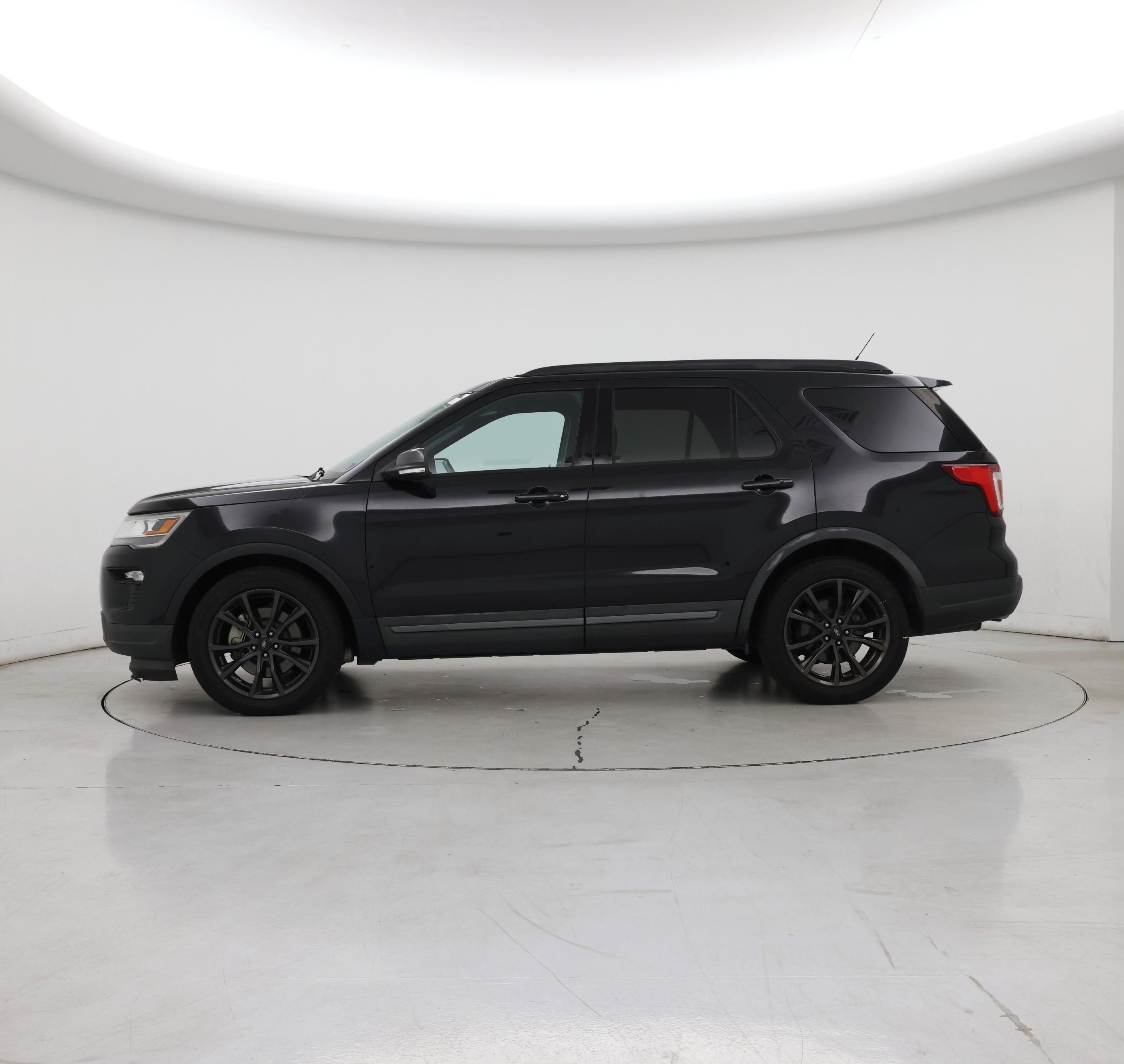 Thumbnail: 2019 Ford Explorer - 3