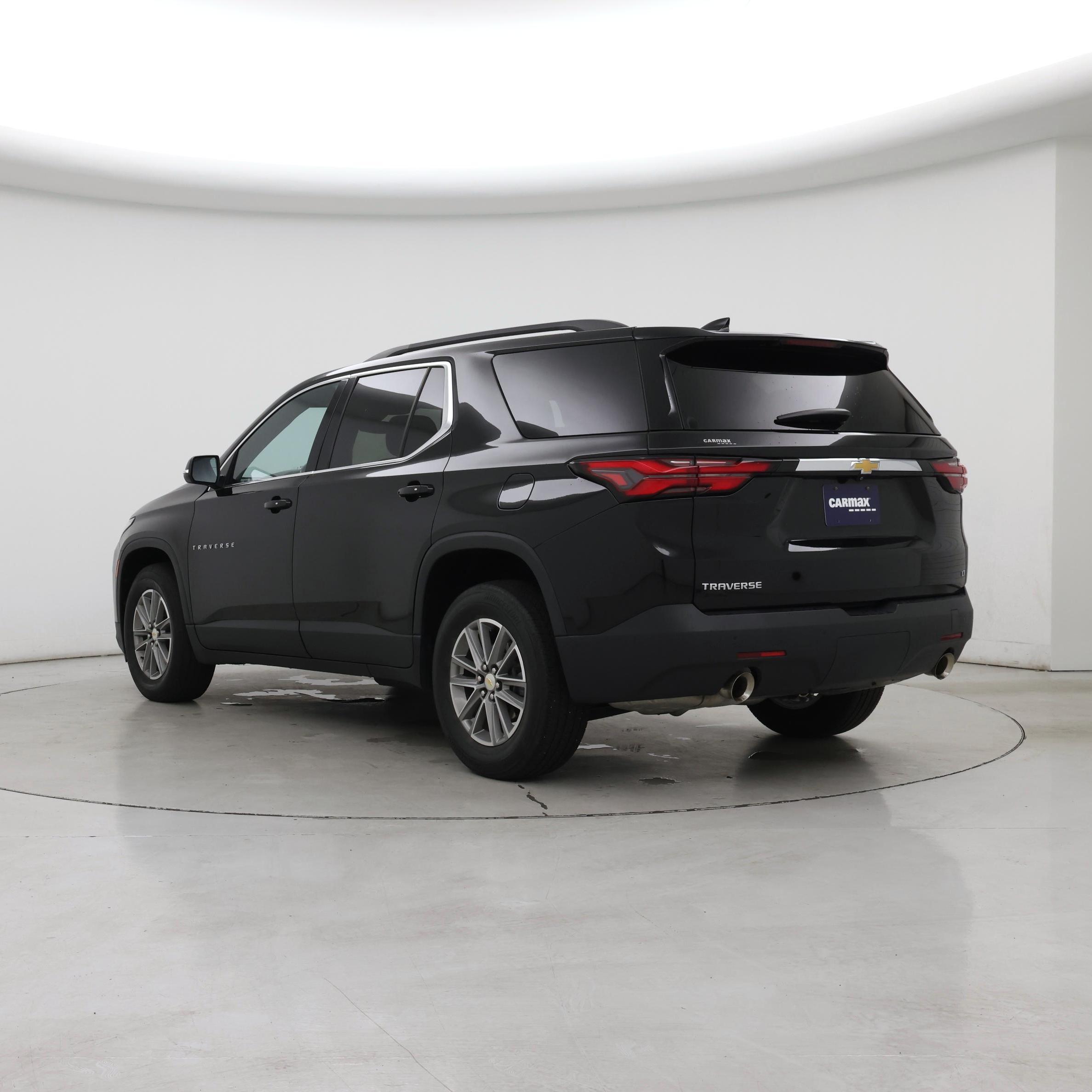 Thumbnail: 2022 Chevrolet Traverse - 2