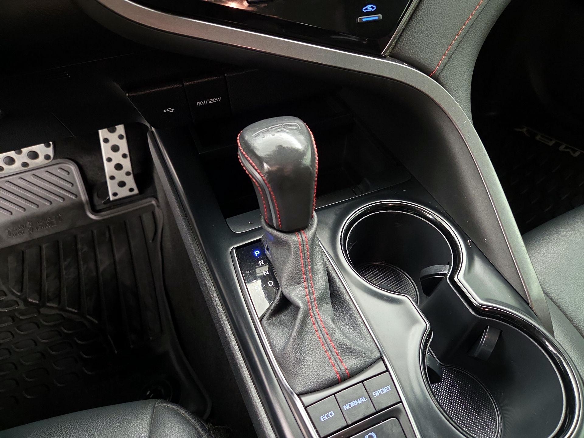 Thumbnail: 2020 Toyota Camry - 17