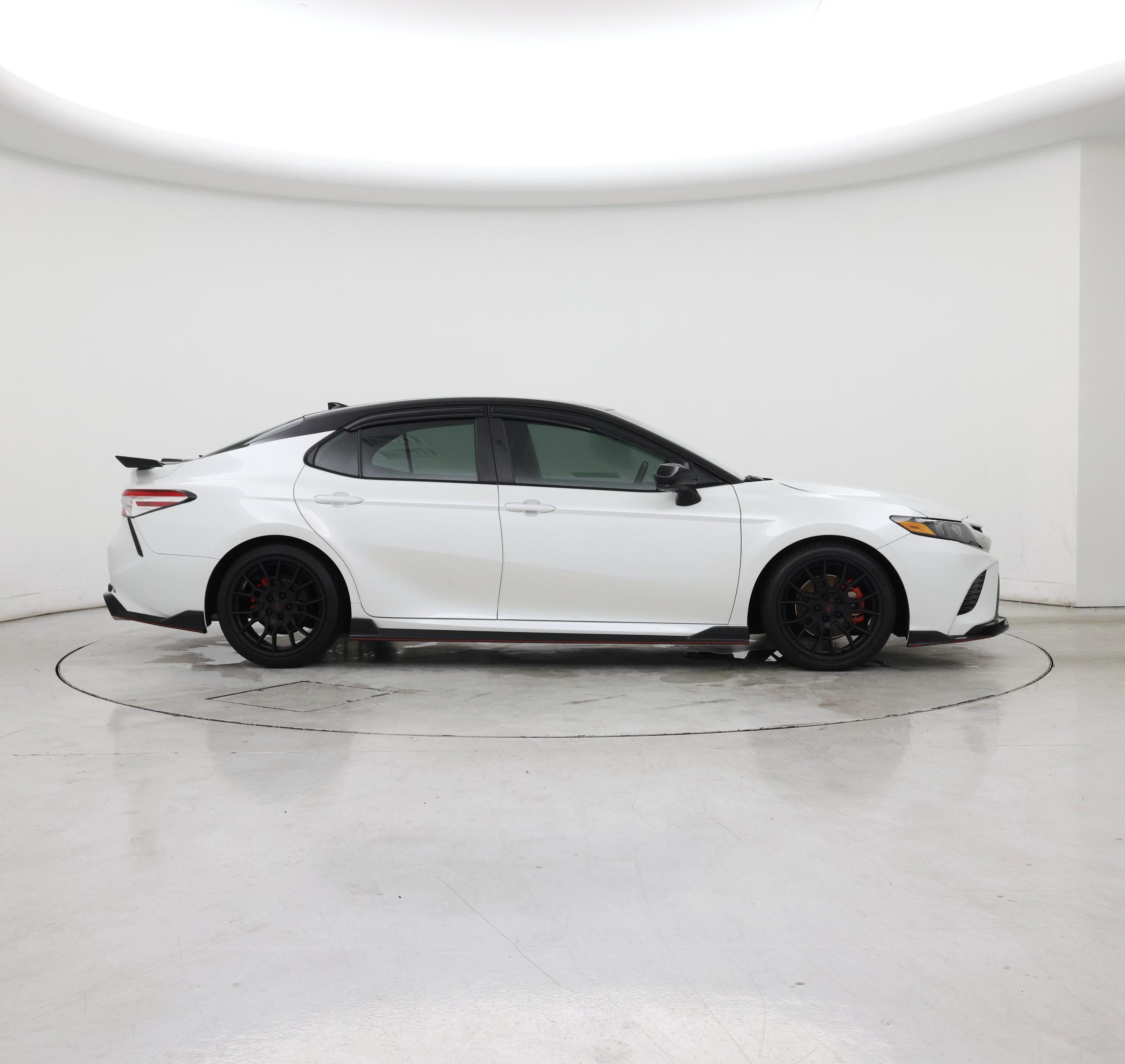 Thumbnail: 2020 Toyota Camry - 7