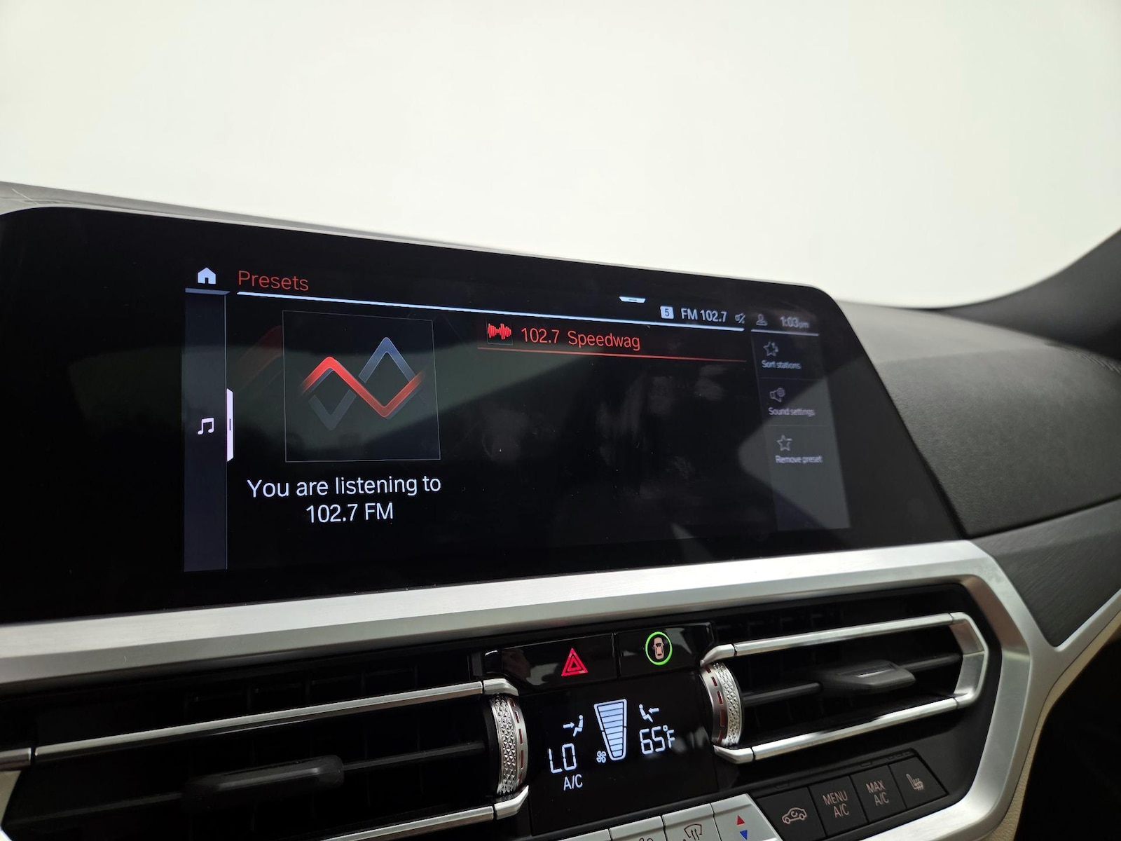 2022 BMW 3 Series 330i - Photo 17