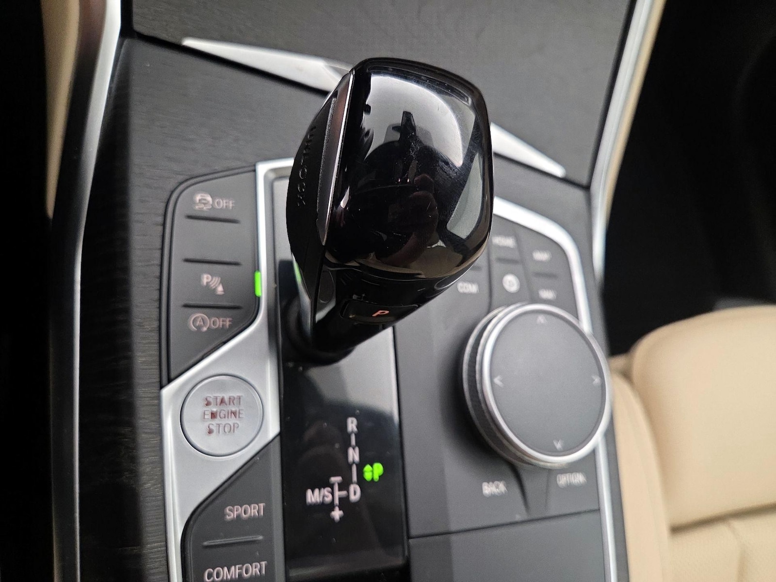 2022 BMW 3 Series 330i - Photo 19