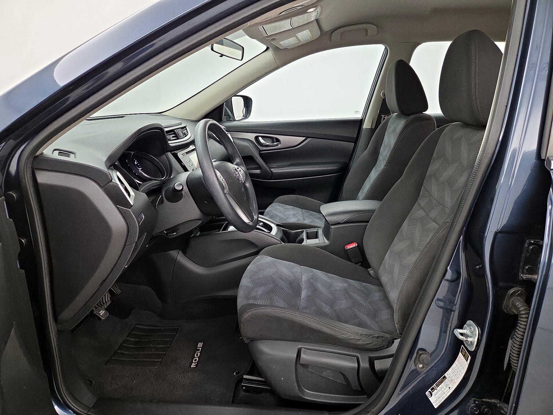 Thumbnail: 2016 Nissan Rogue - 11