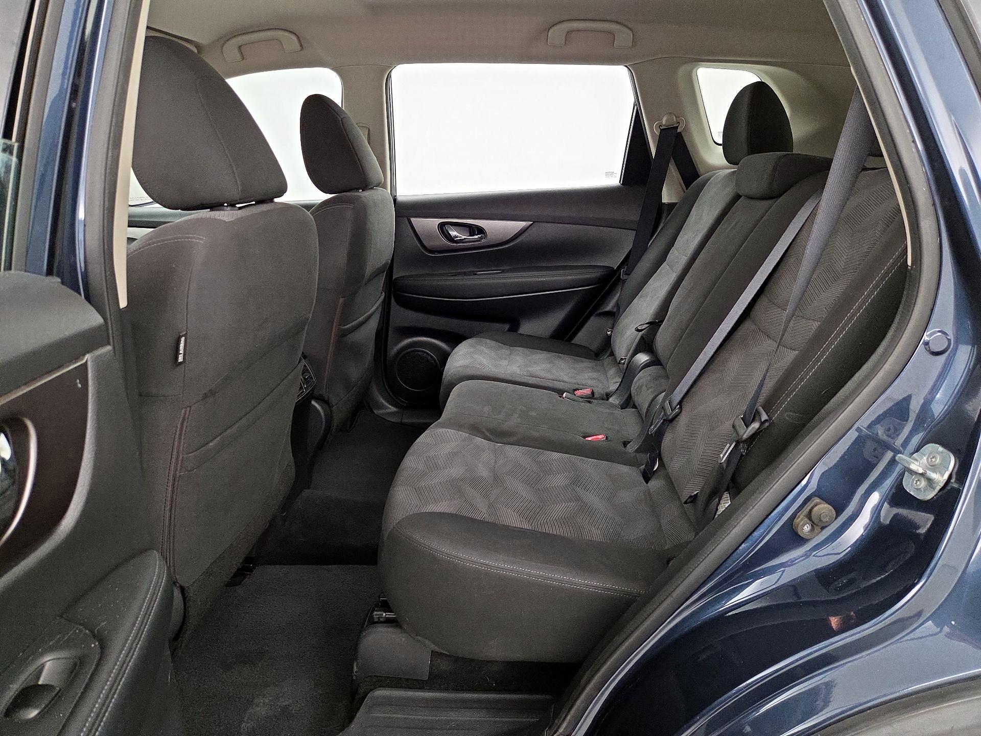 Thumbnail: 2016 Nissan Rogue - 19