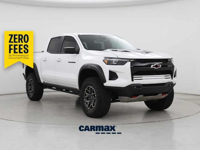 White 2025 Chevrolet Colorado Pickup Truck Four-Wheel Drive Automatic