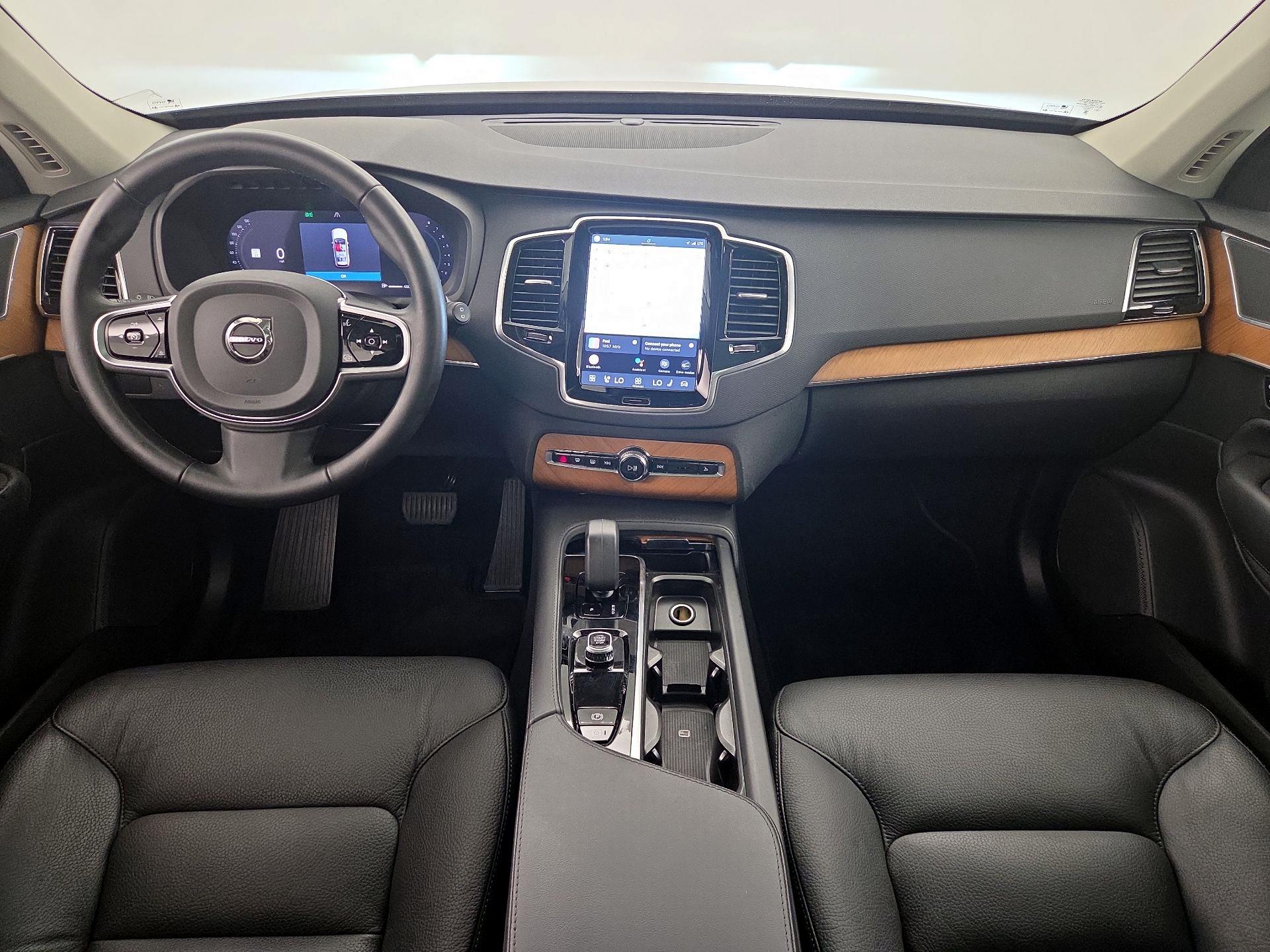 Thumbnail: 2025 Volvo XC90 - 9