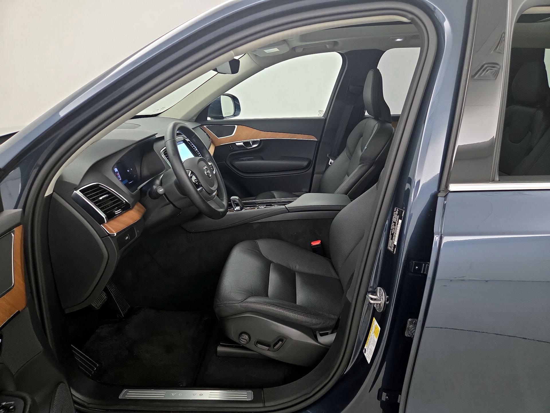 Thumbnail: 2025 Volvo XC90 - 11