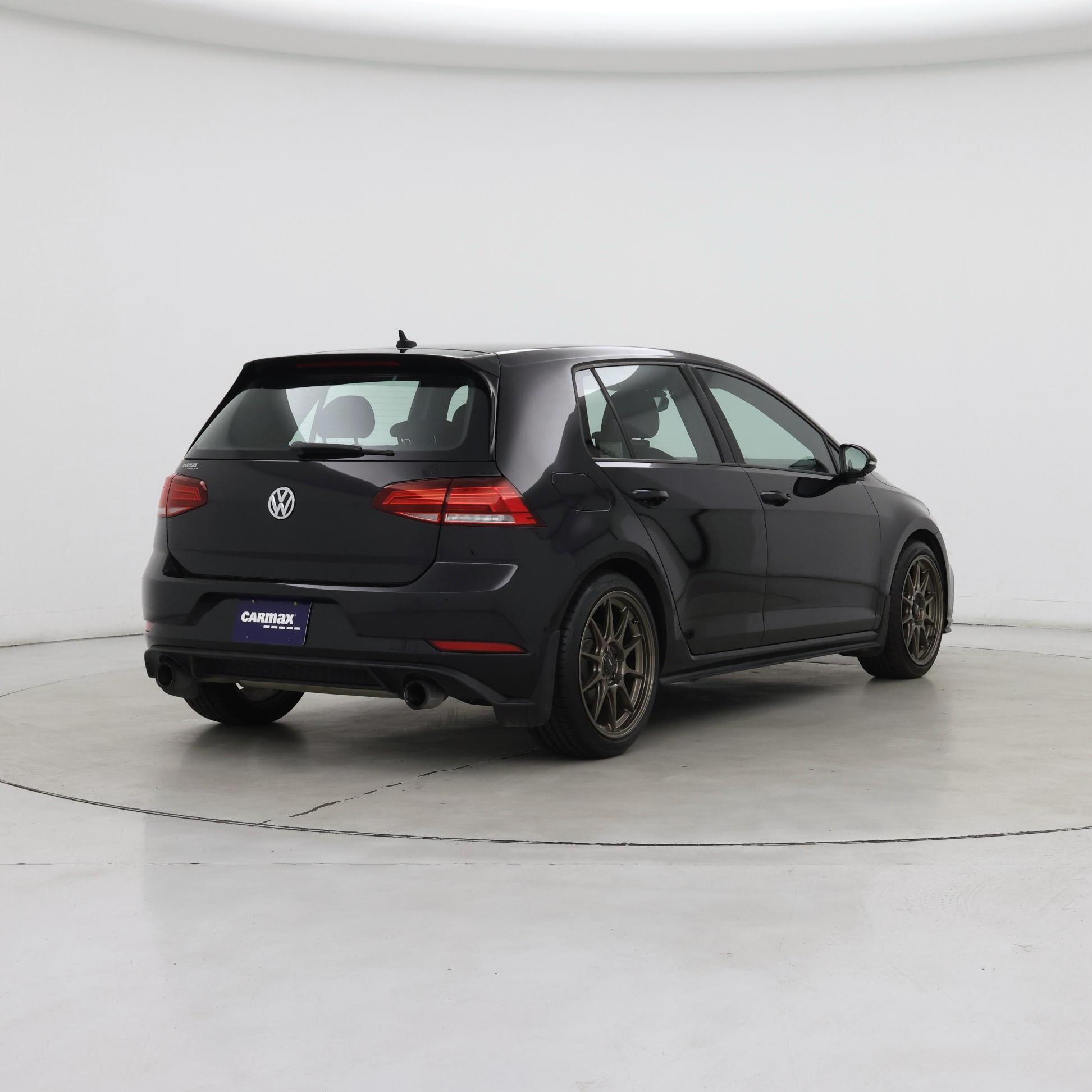Thumbnail: 2018 Volkswagen Golf - 8