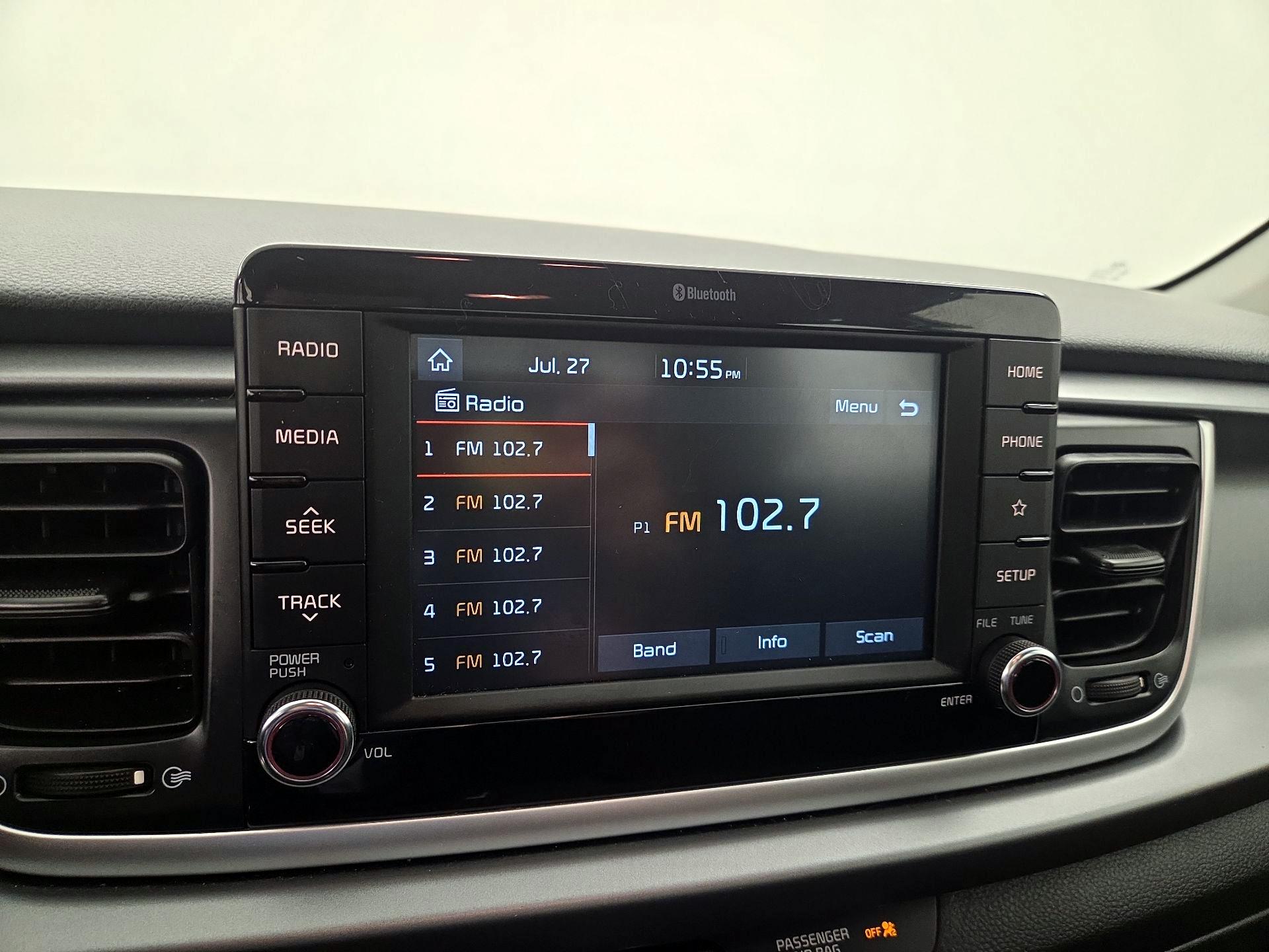 Thumbnail: 2020 Kia Rio - 15