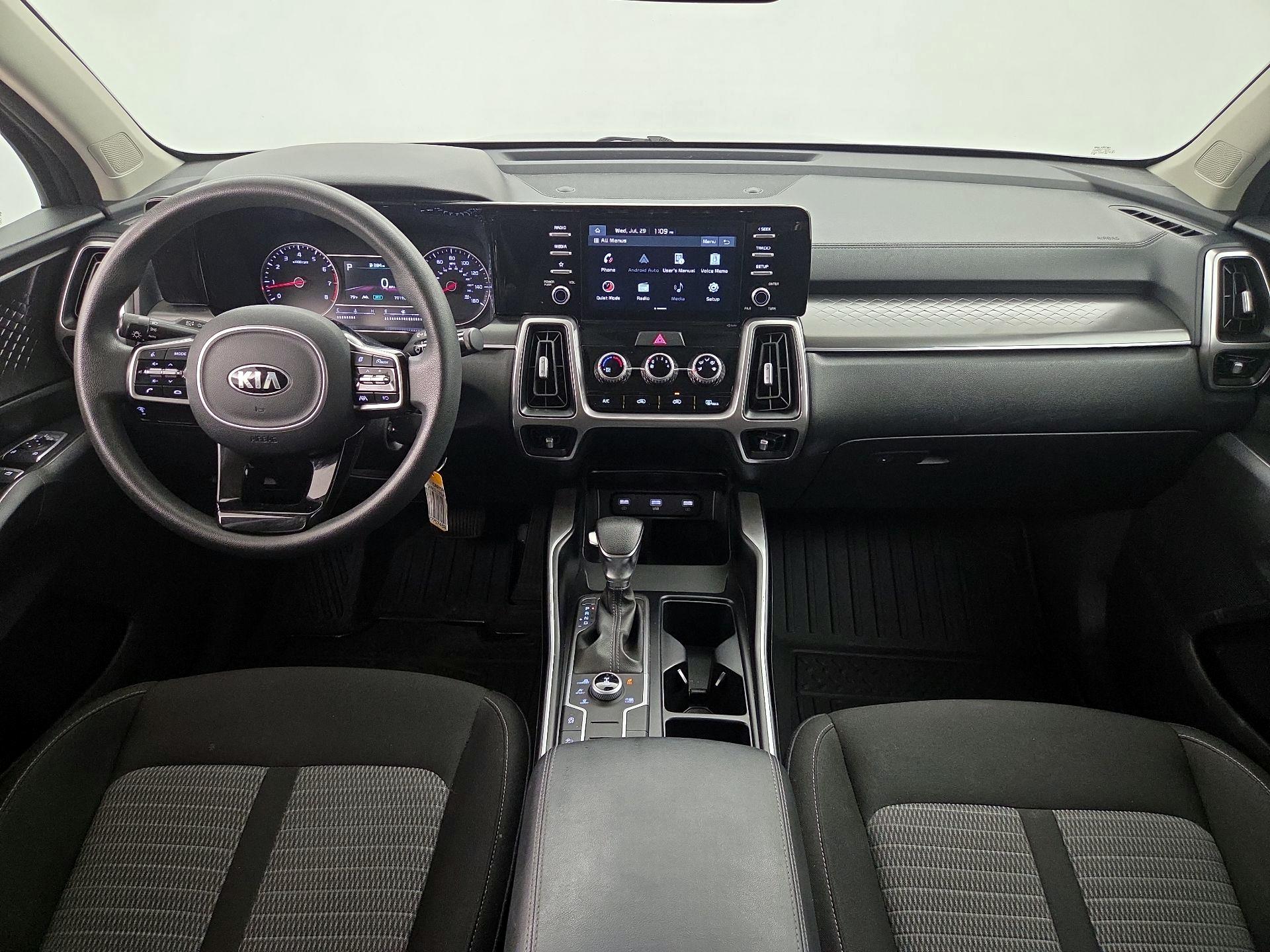 Thumbnail: 2021 Kia Sorento - 9