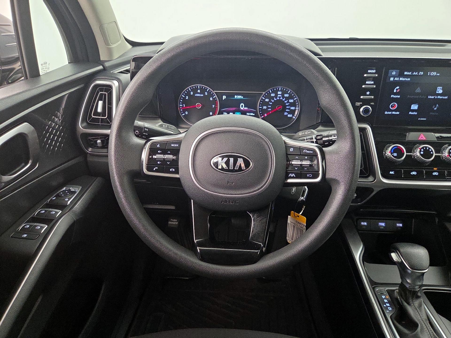 Thumbnail: 2021 Kia Sorento - 10
