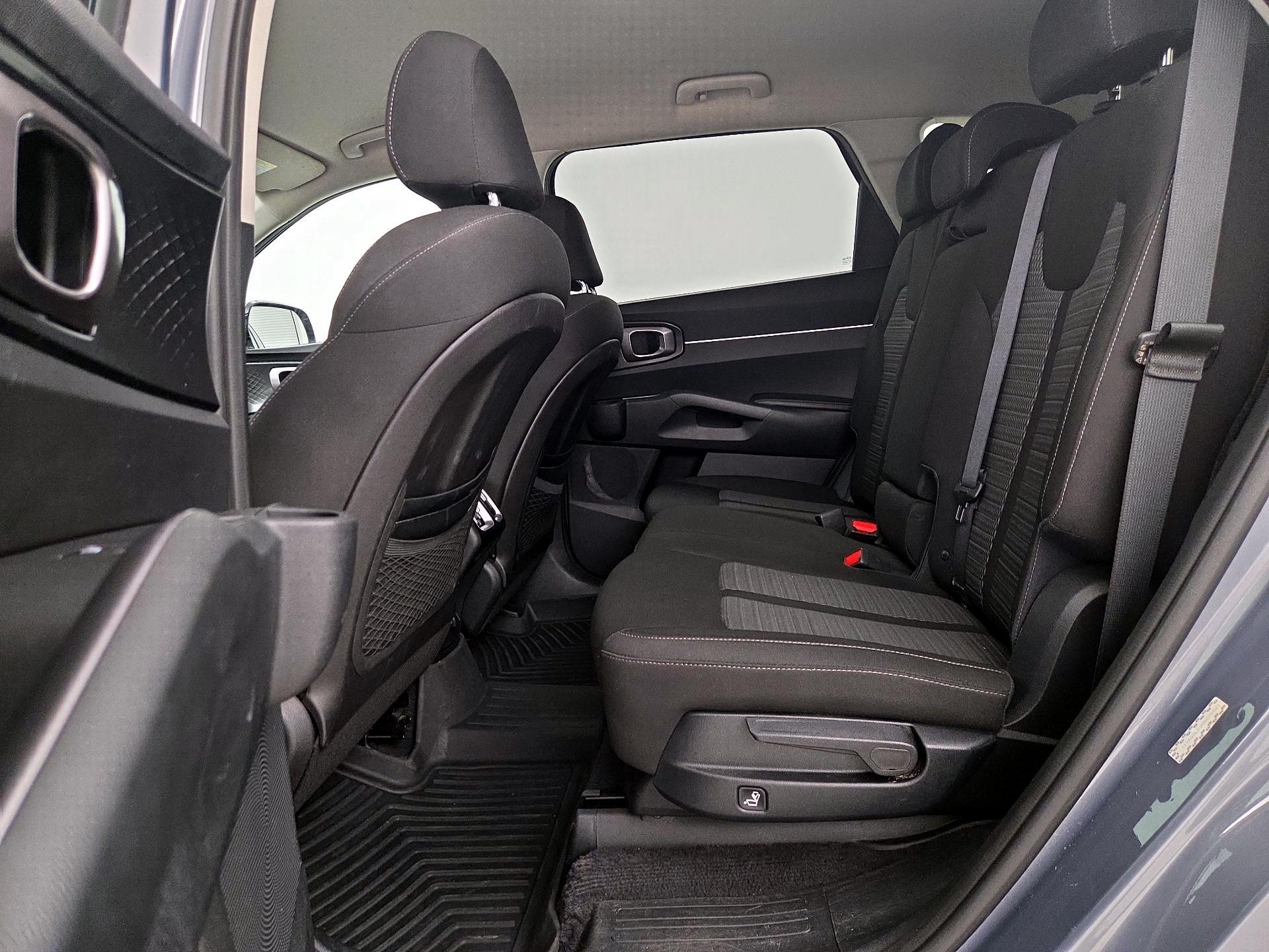 Thumbnail: 2021 Kia Sorento - 19
