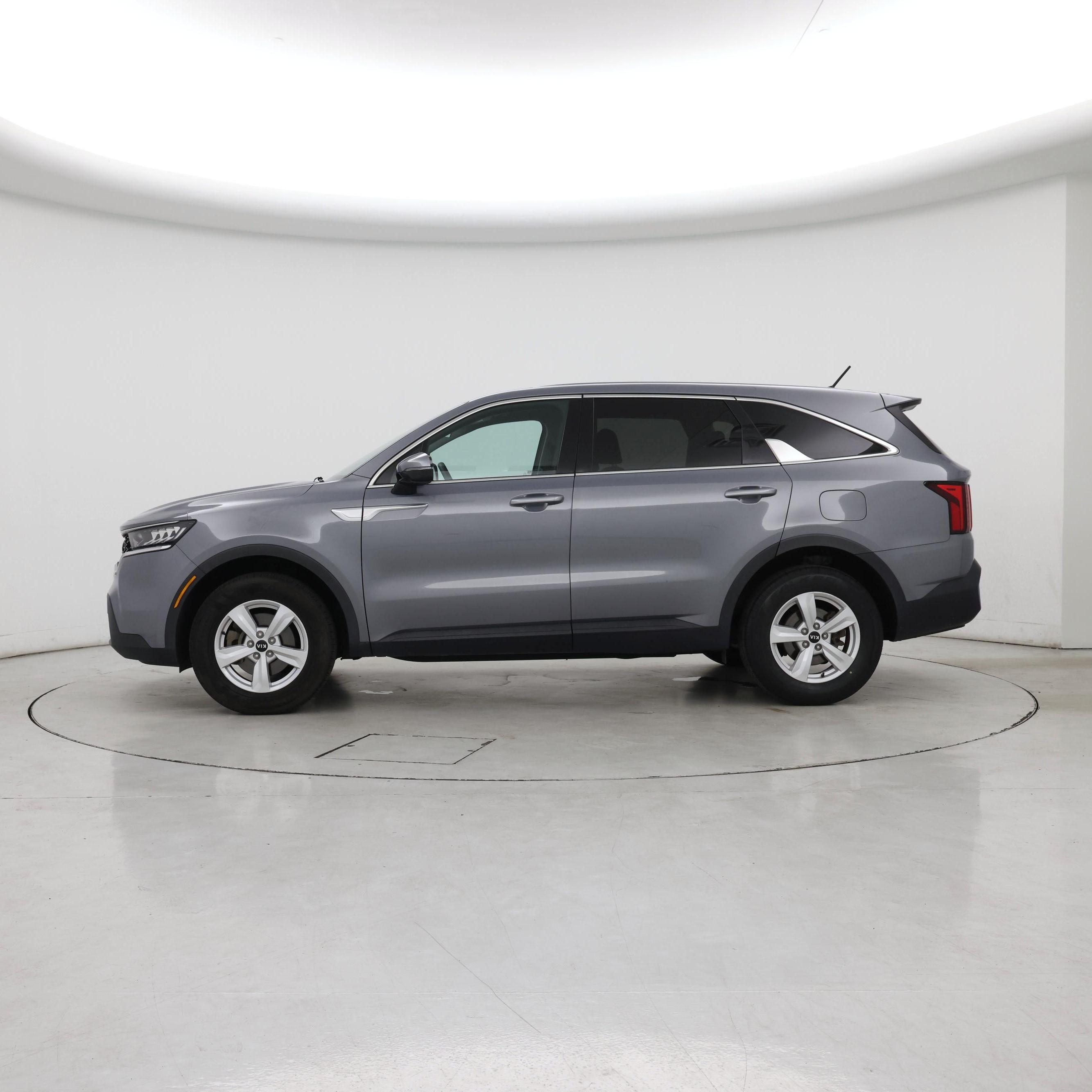 Thumbnail: 2021 Kia Sorento - 3