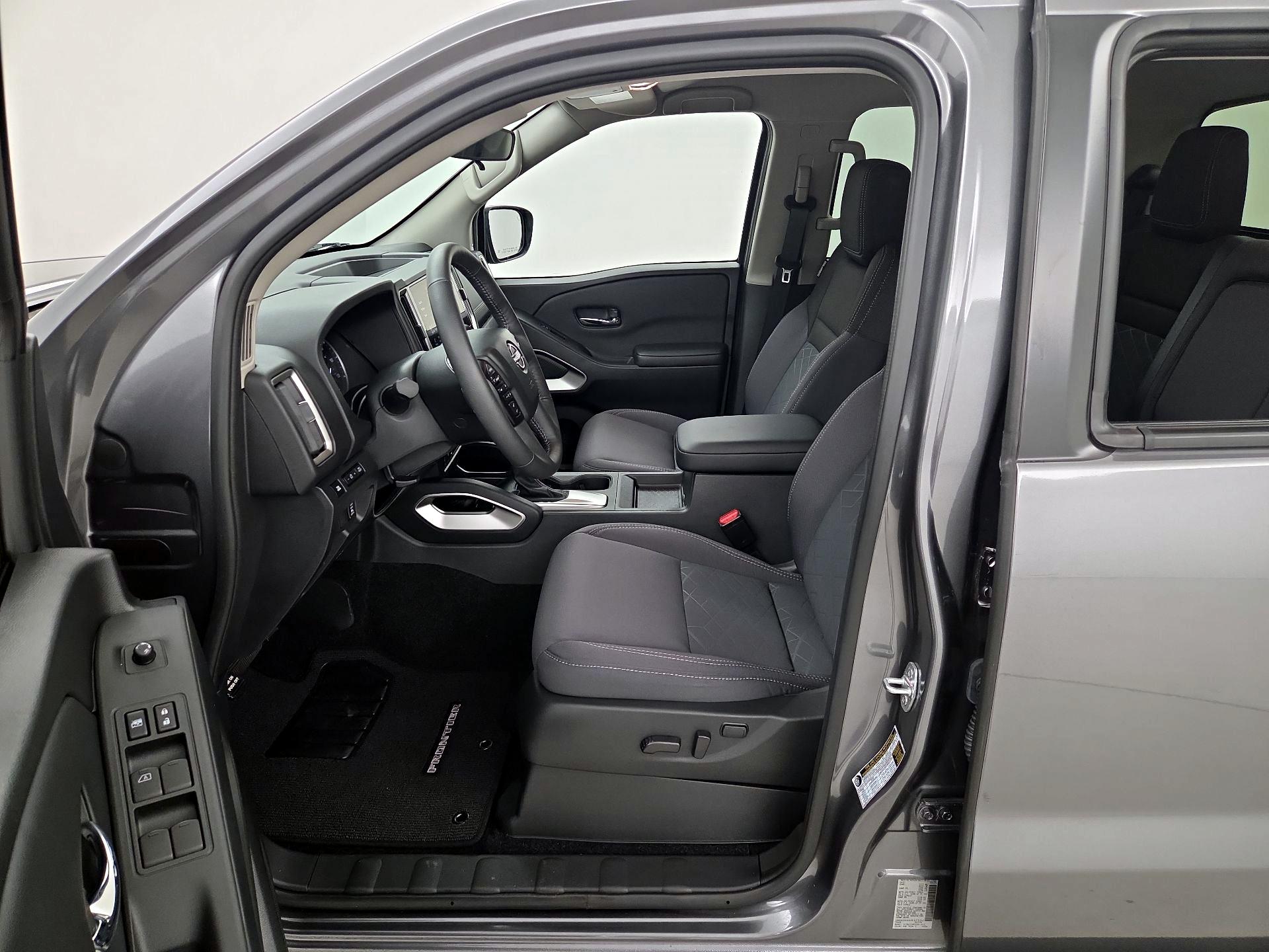 Thumbnail: 2025 Nissan Frontier - 11