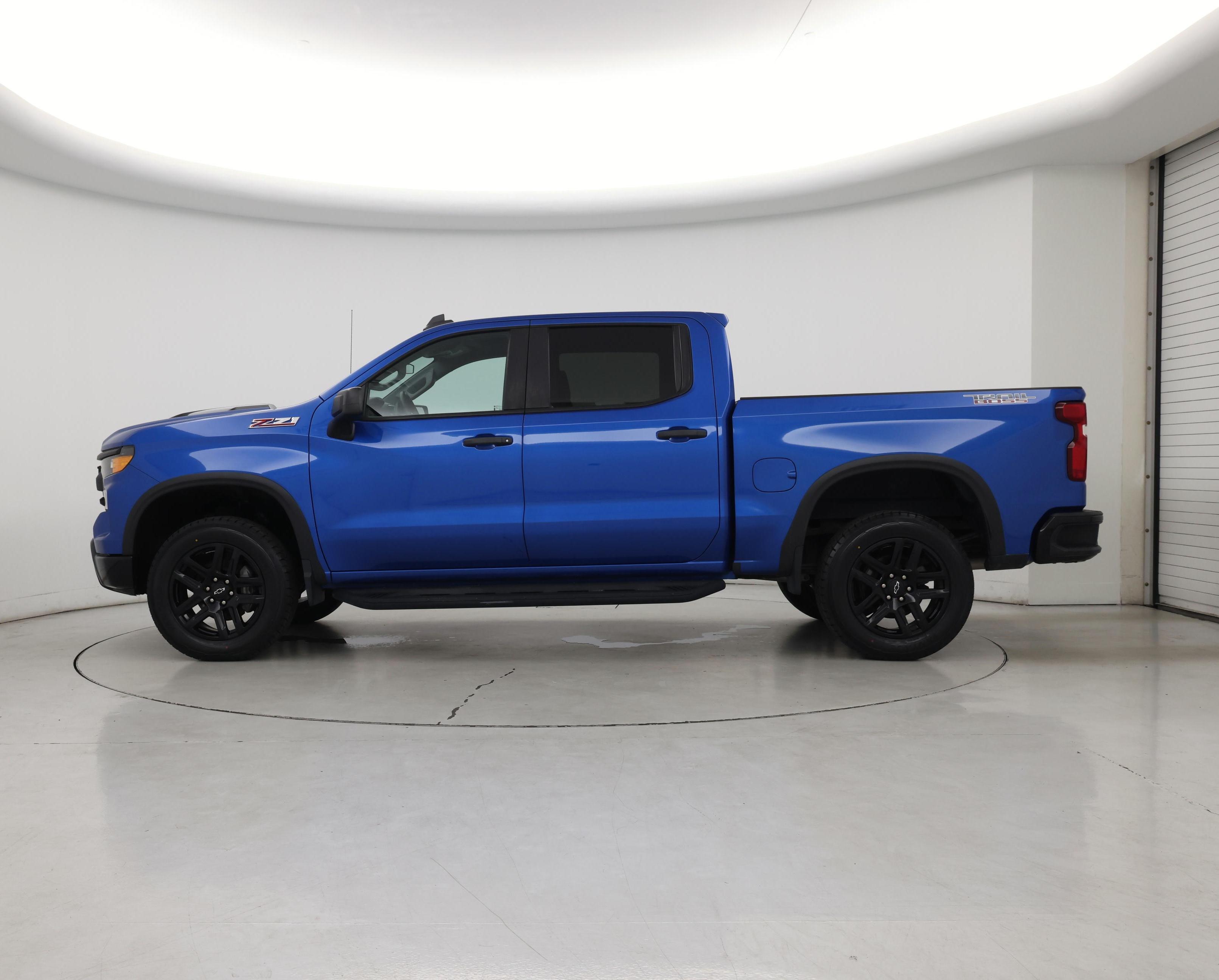Thumbnail: 2022 Chevrolet Silverado 1500 - 3