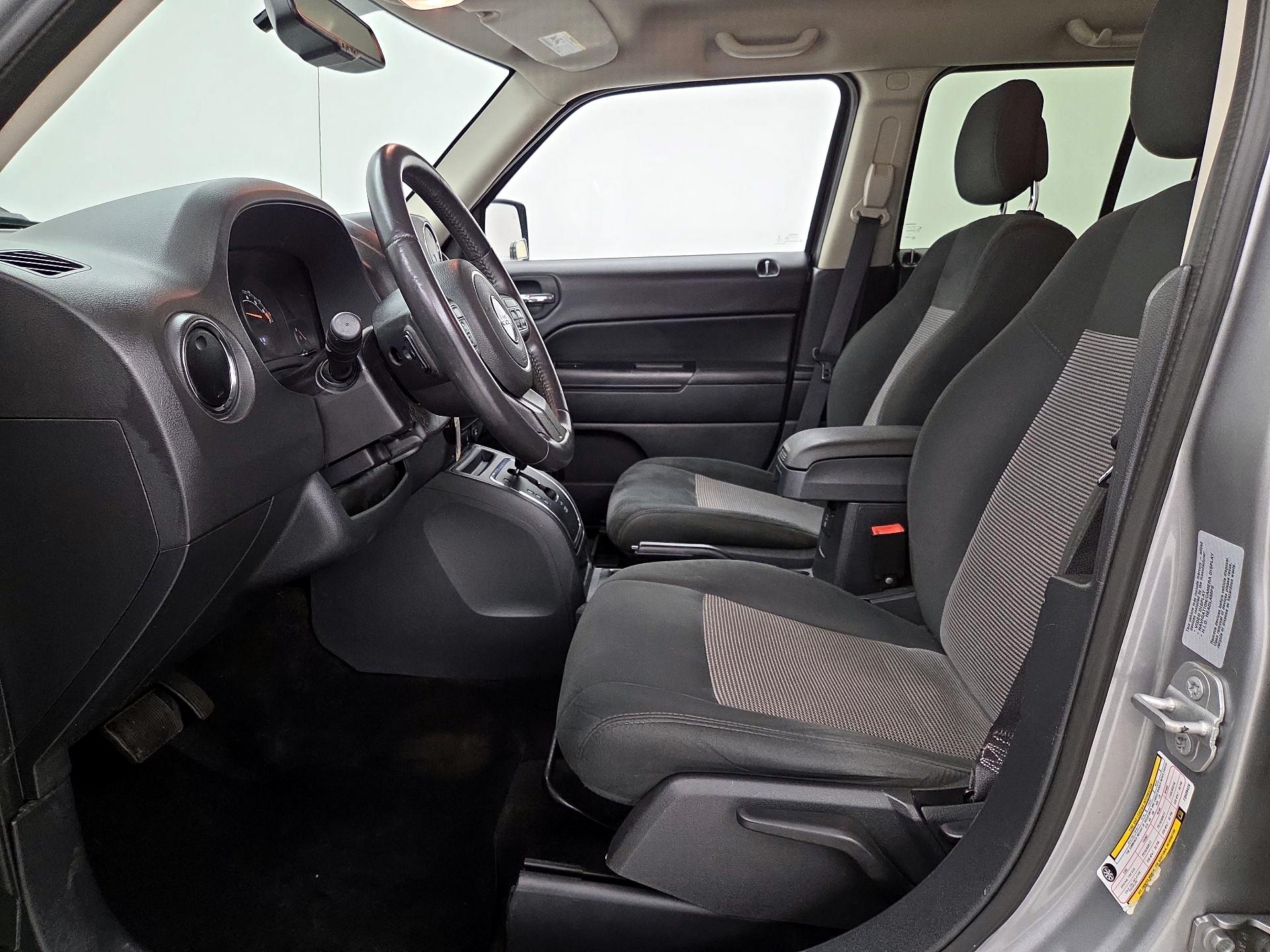 Thumbnail: 2015 Jeep Patriot - 11