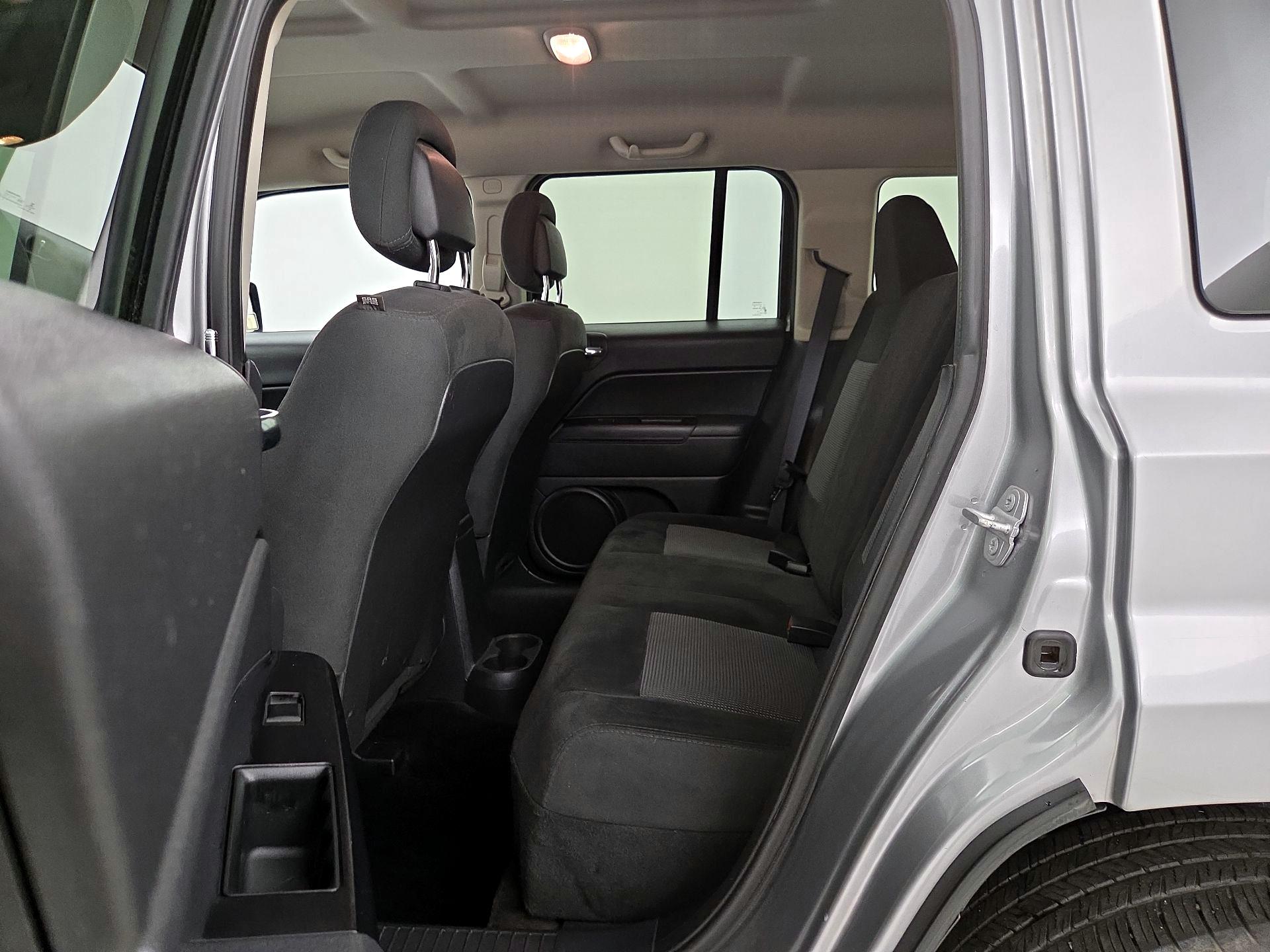 Thumbnail: 2015 Jeep Patriot - 17