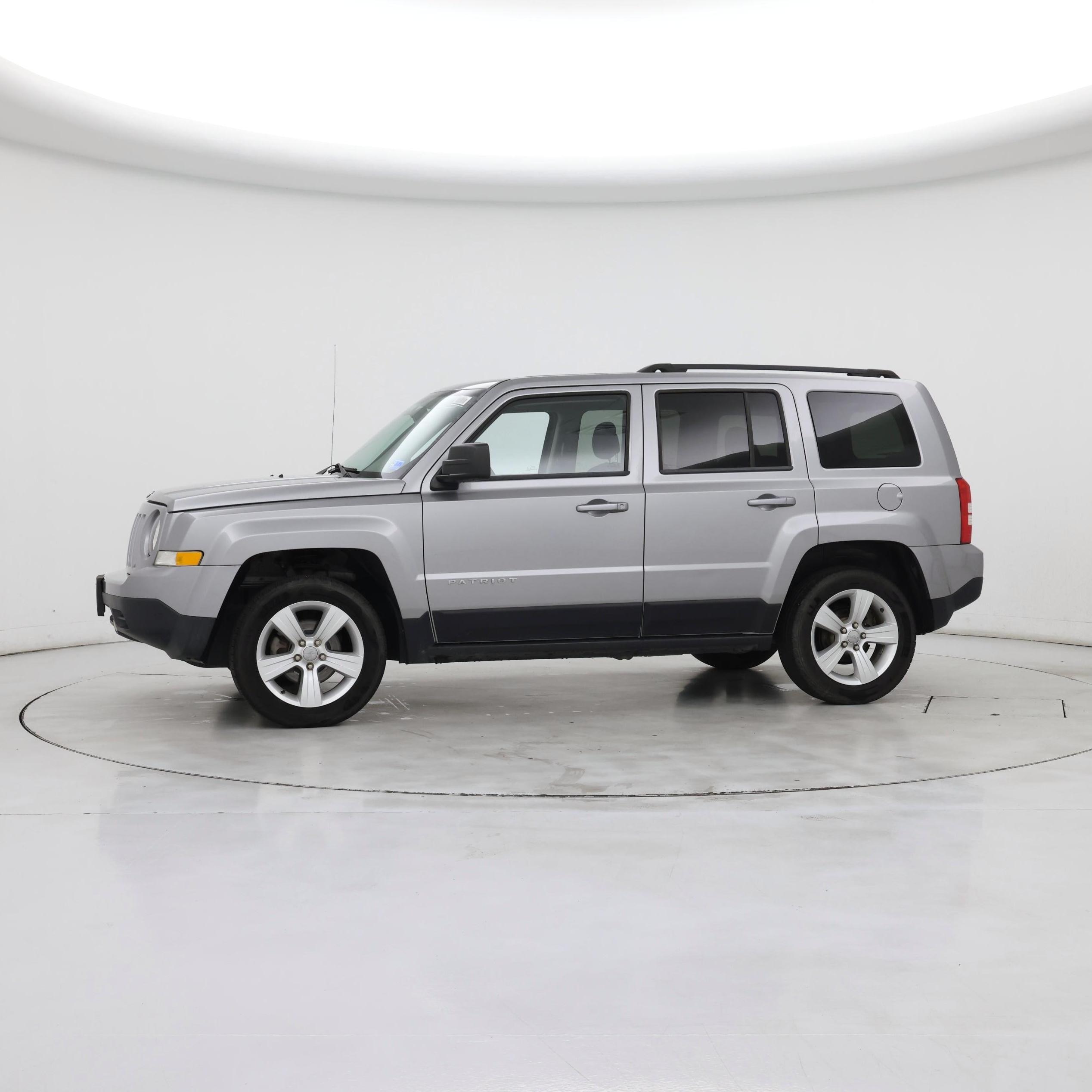 Thumbnail: 2015 Jeep Patriot - 8