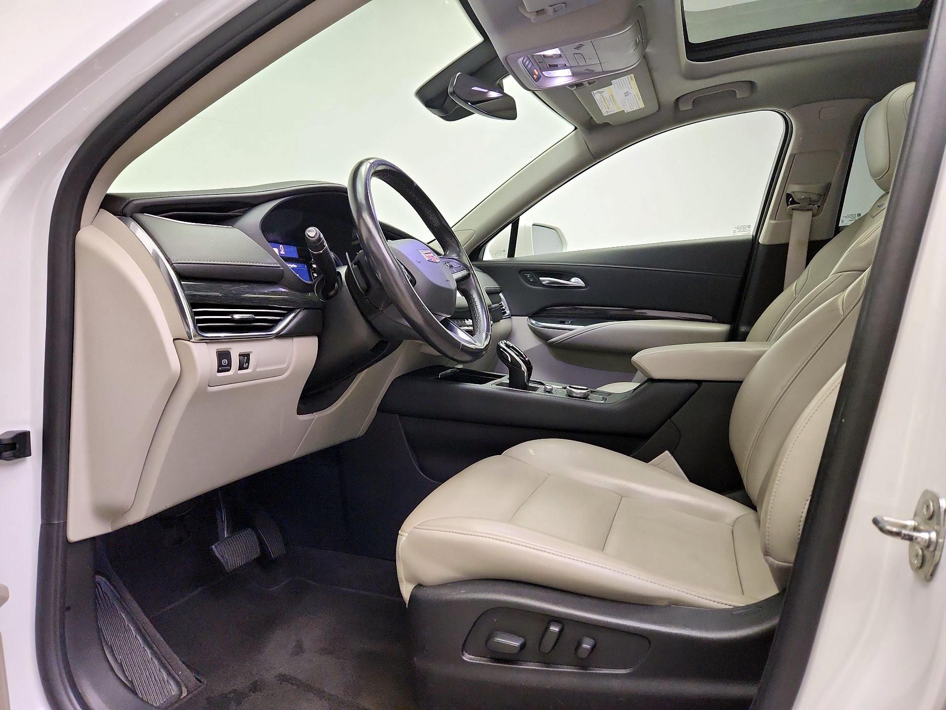 Thumbnail: 2020 Cadillac XT4 - 11