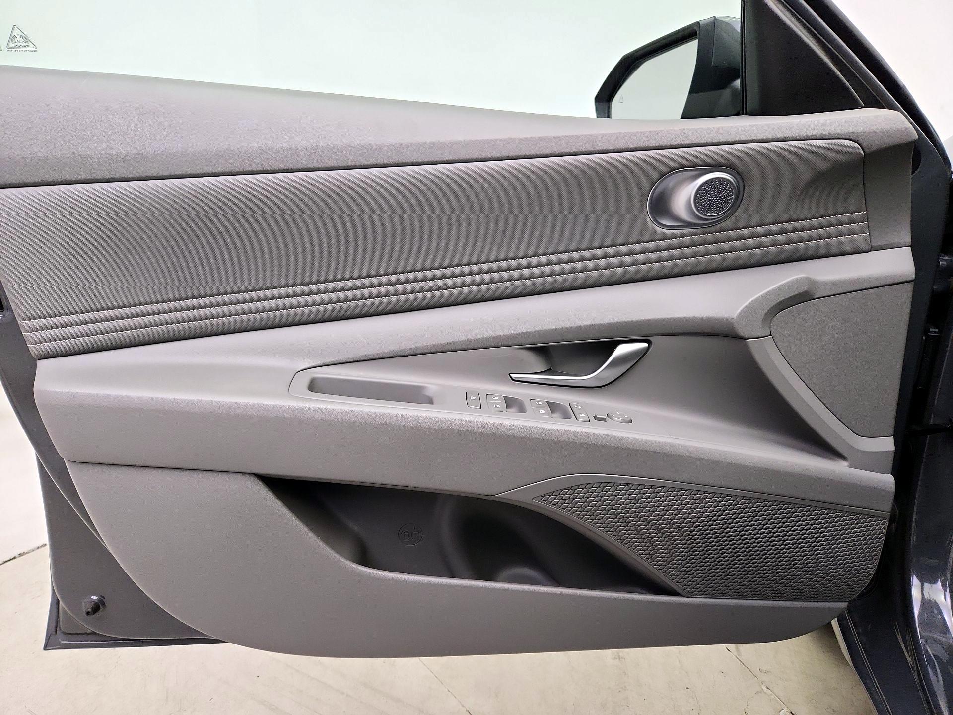 Thumbnail: 2024 Hyundai Elantra - 12