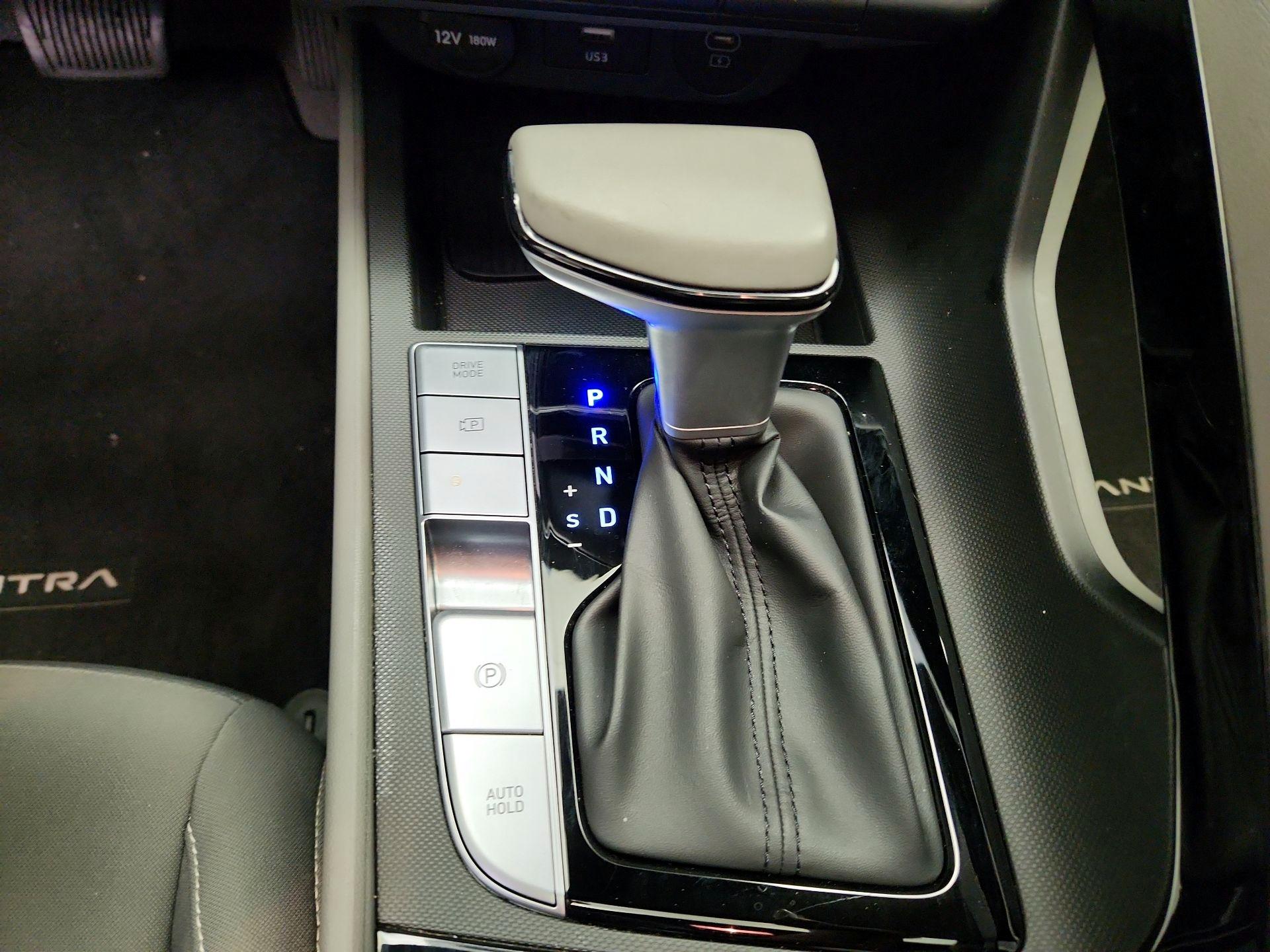 Thumbnail: 2024 Hyundai Elantra - 18