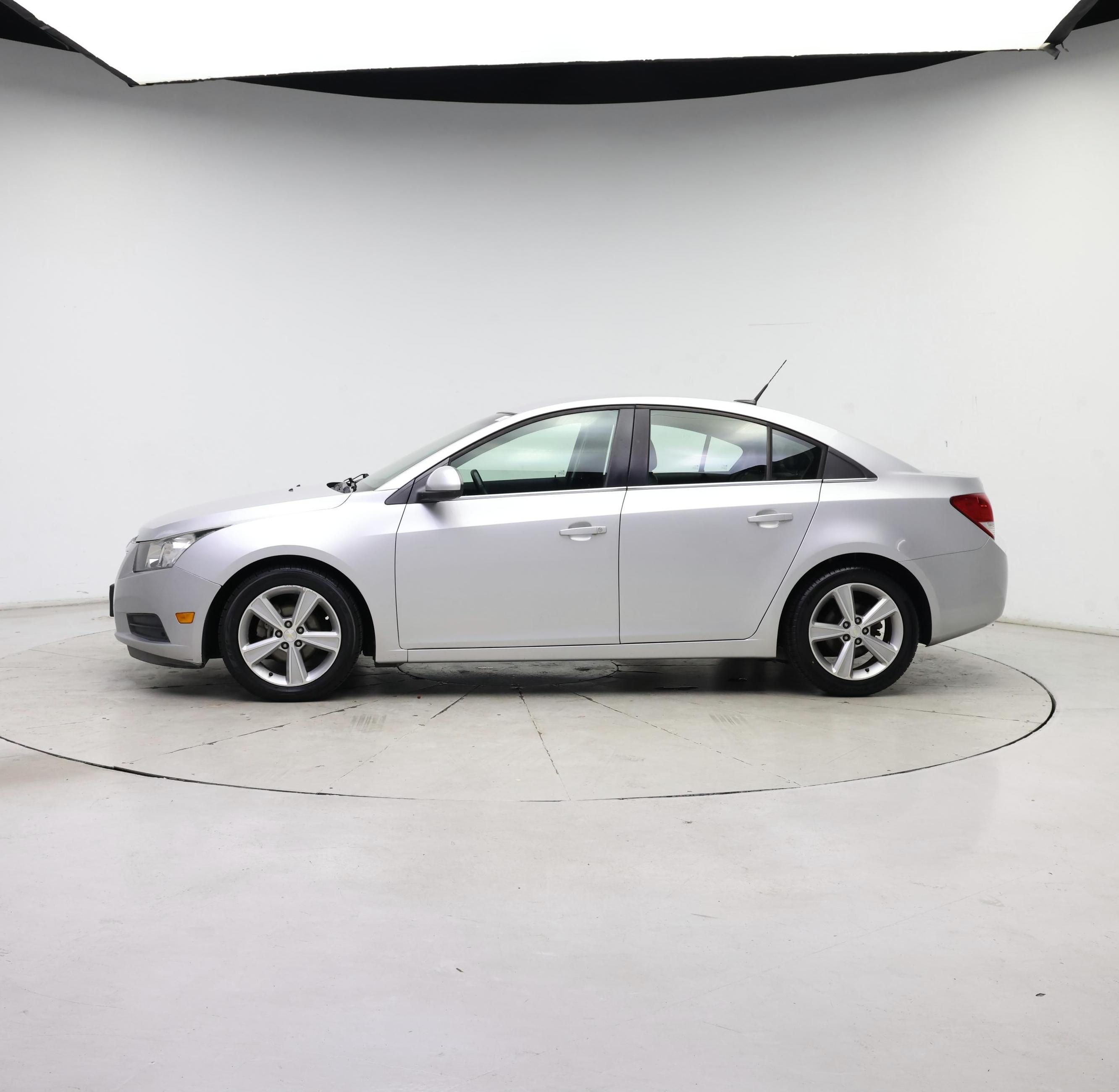 Thumbnail: 2014 Chevrolet Cruze - 3