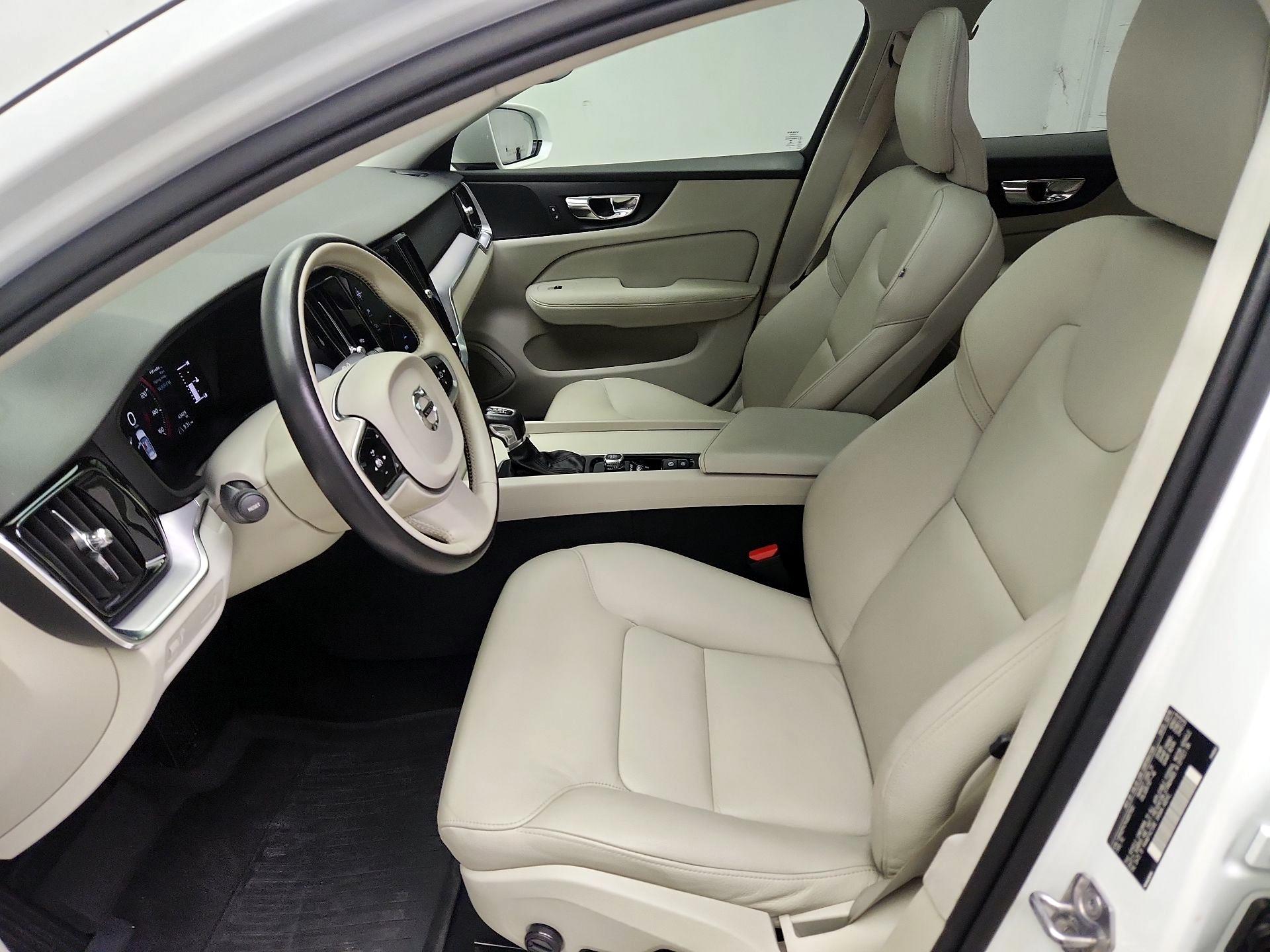 Thumbnail: 2019 Volvo S60 - 11
