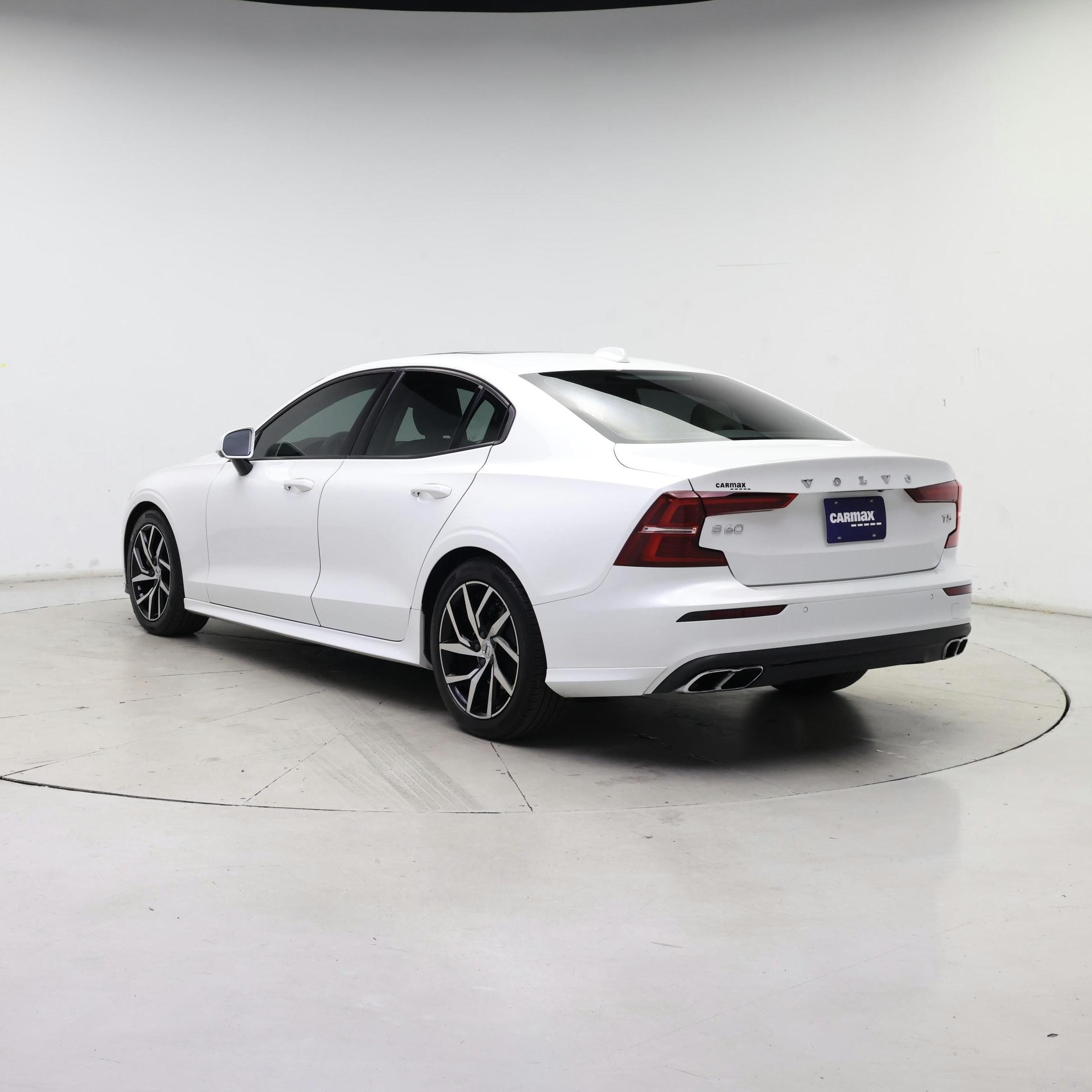 Thumbnail: 2019 Volvo S60 - 2